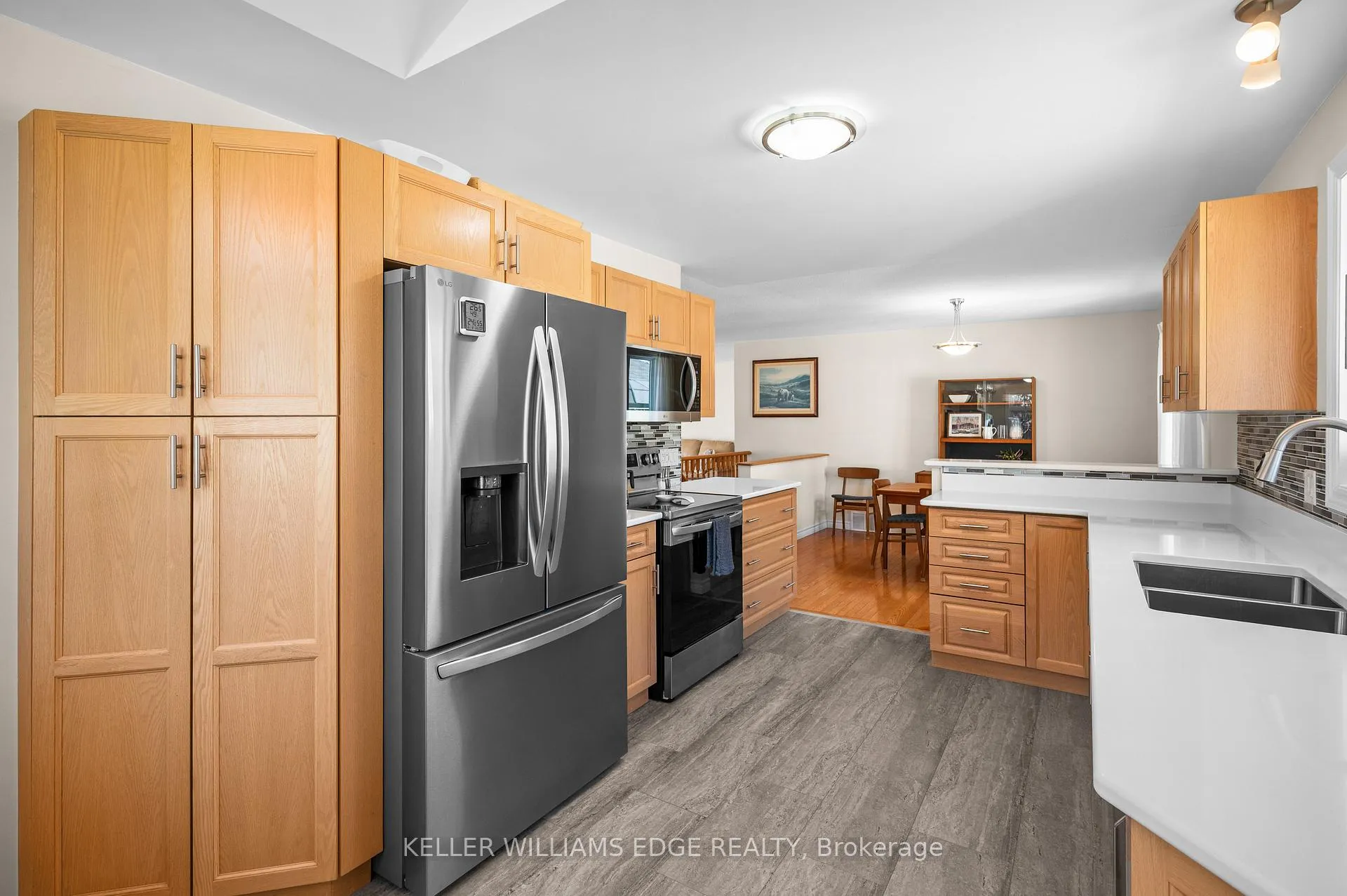 Photo 14 of 193 Glenariff Drive, Hamilton, Rural Flamborough — HOMEH