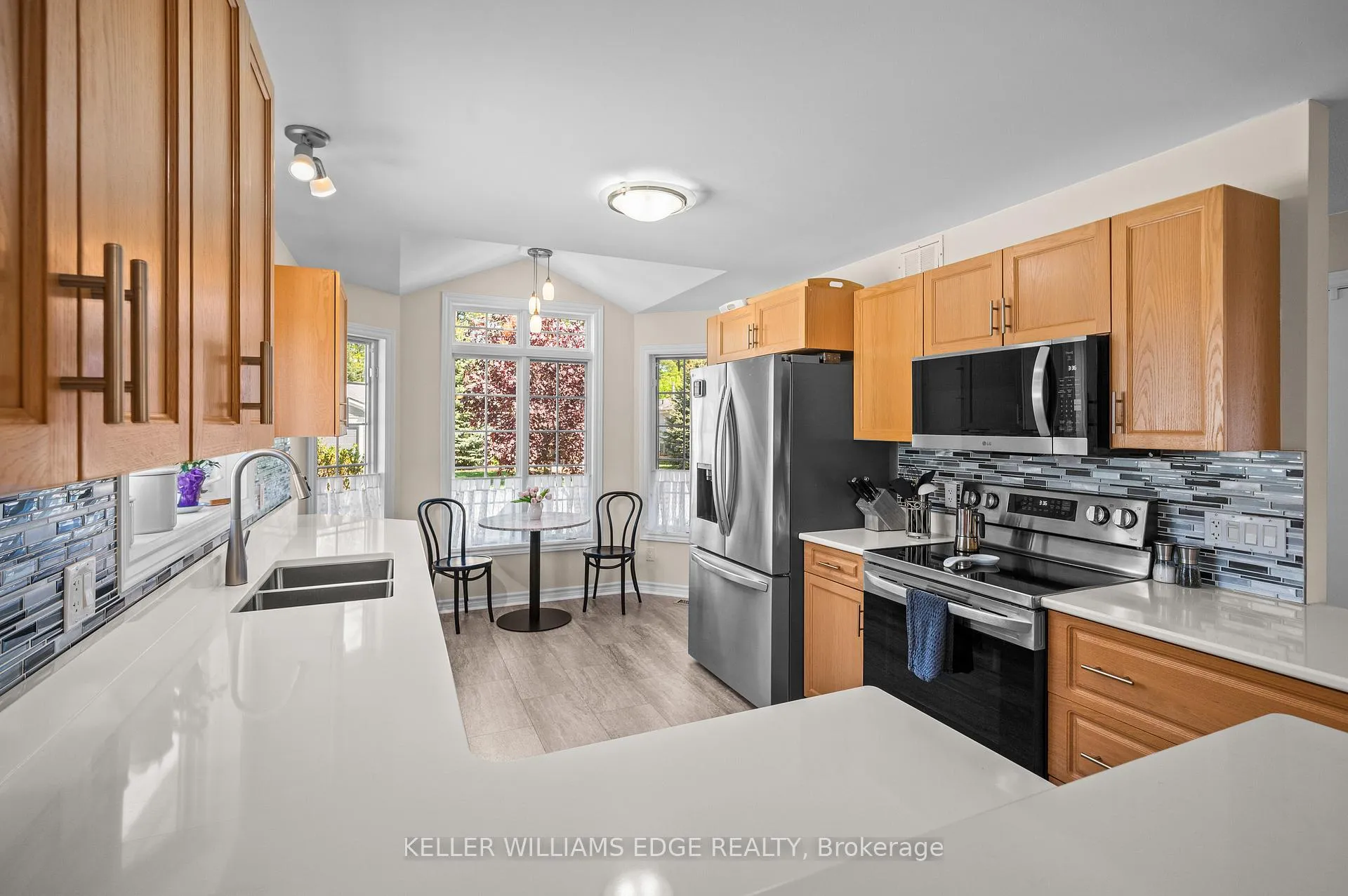 Photo 17 of 193 Glenariff Drive, Hamilton, Rural Flamborough — HOMEH