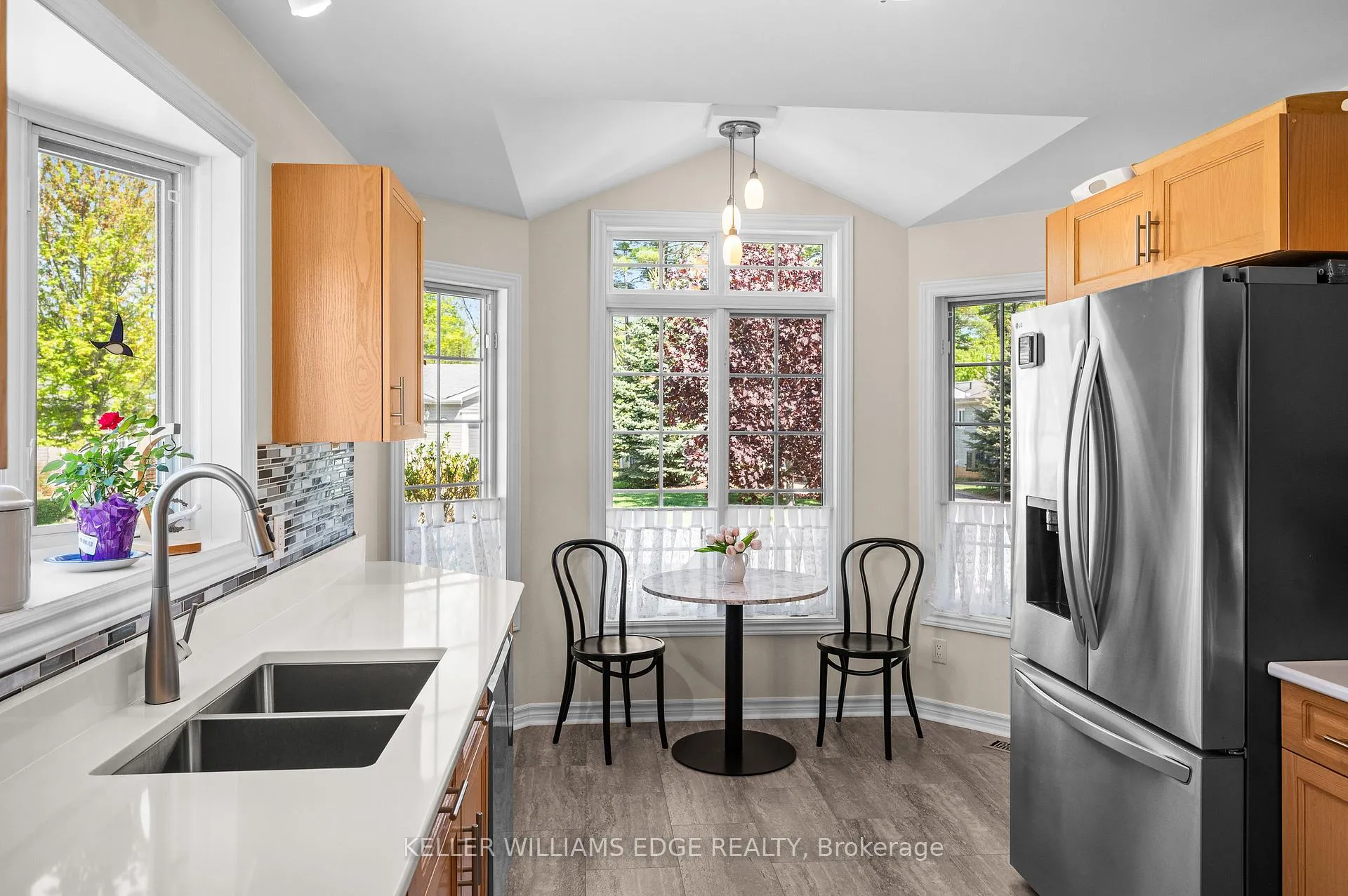 Photo 18 of 193 Glenariff Drive, Hamilton, Rural Flamborough — HOMEH