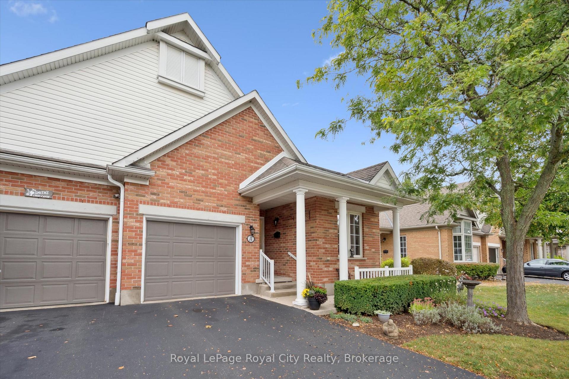 Photo 4 of 11 Magnolia Lane, Guelph, Village By The Arboretum — HOMEH