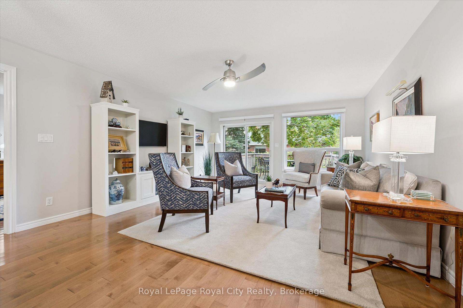 Photo 13 of 11 Magnolia Lane, Guelph, Village By The Arboretum — HOMEH