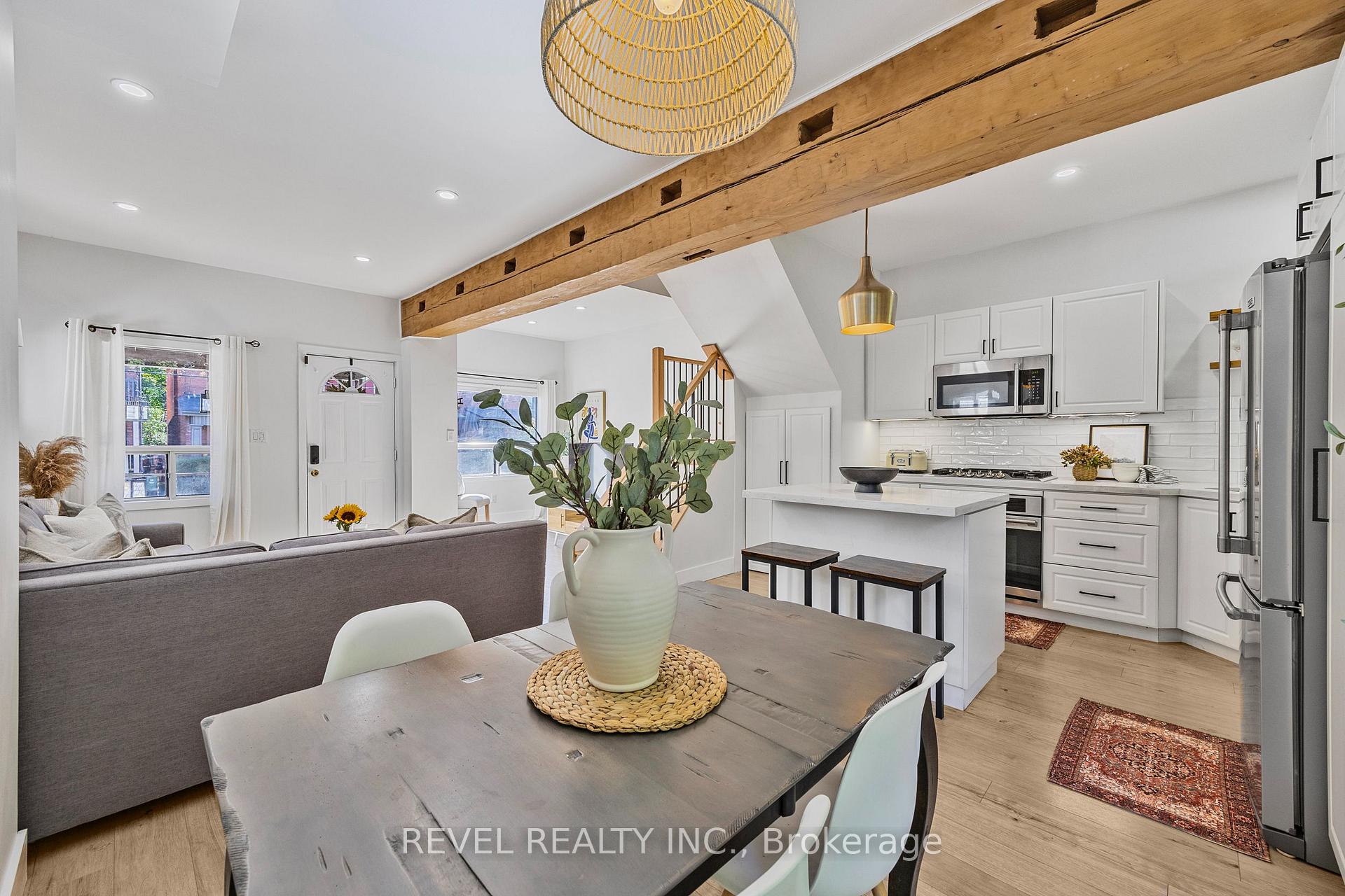 Photo 8 of 289 Cumberland Avenue, Hamilton, Blakeley — HOMEH