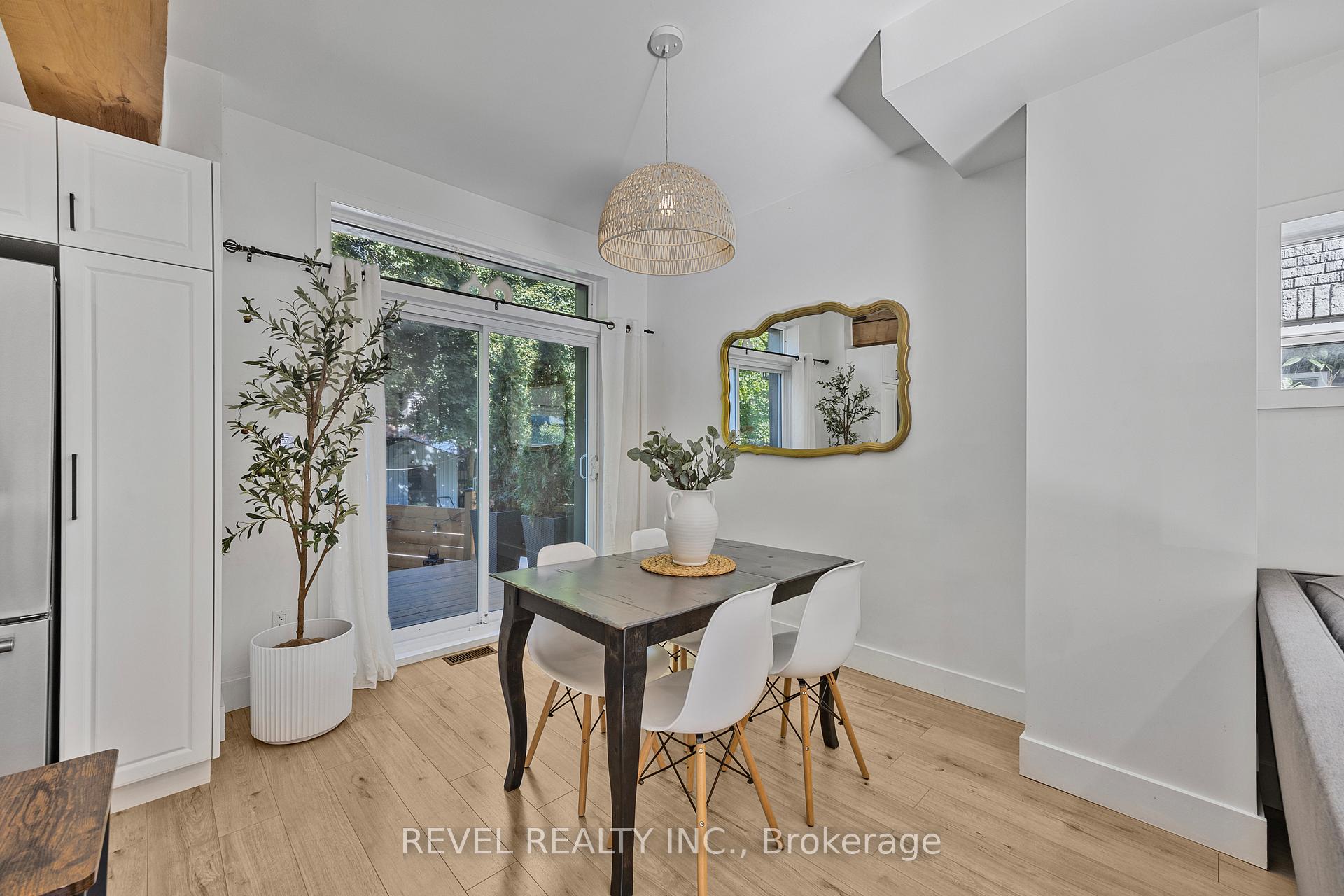 Photo 13 of 289 Cumberland Avenue, Hamilton, Blakeley — HOMEH