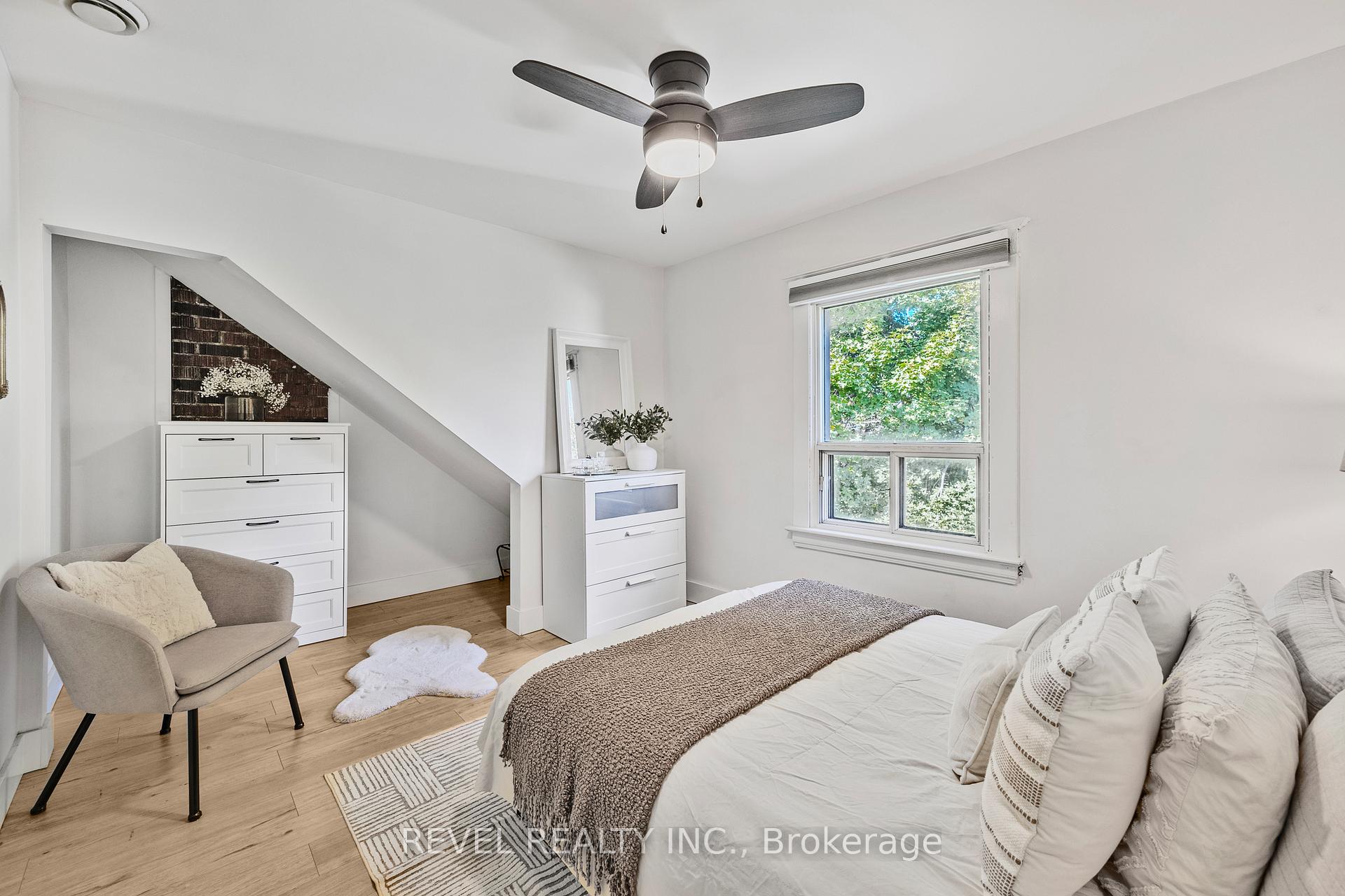 Photo 17 of 289 Cumberland Avenue, Hamilton, Blakeley — HOMEH