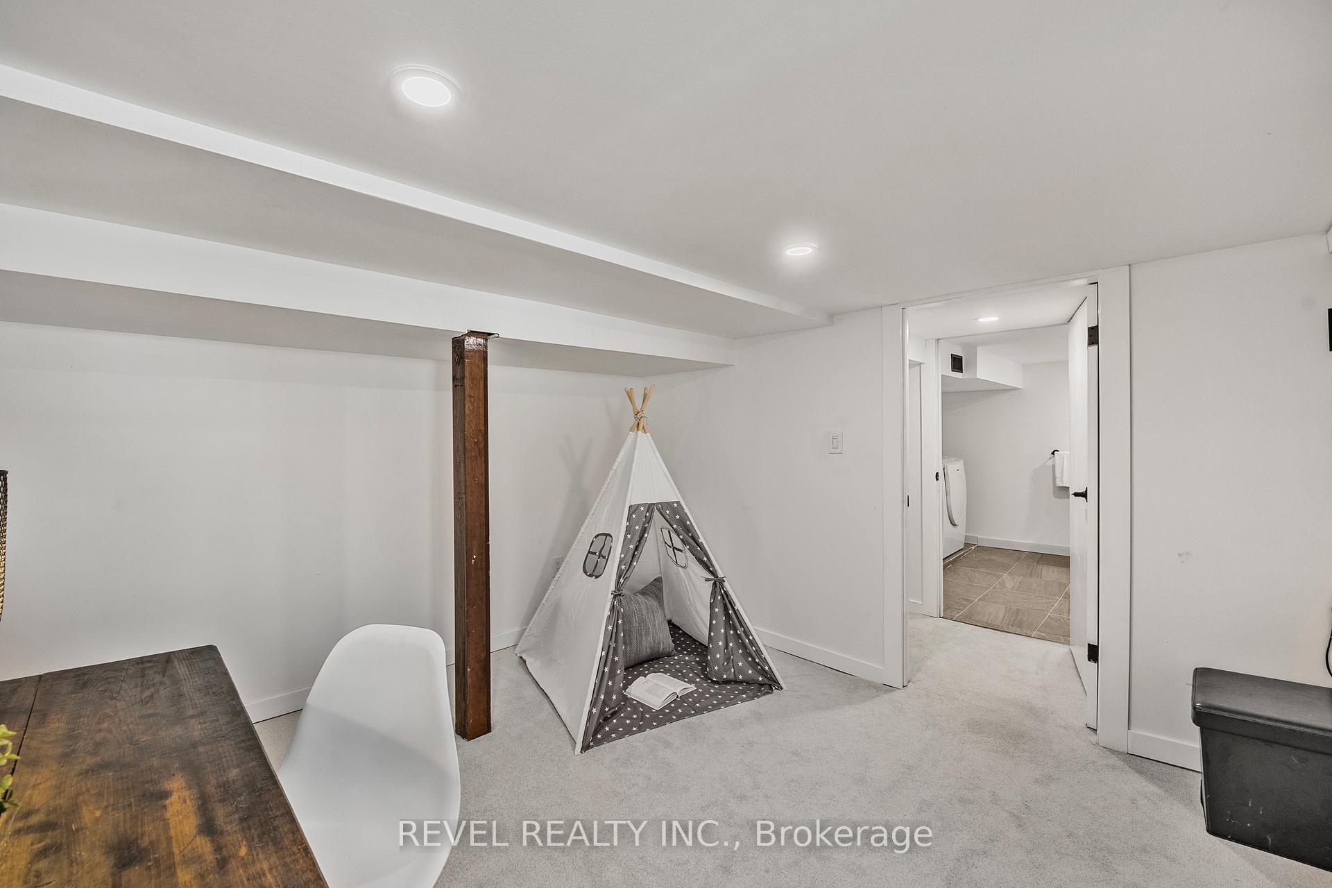 Photo 29 of 289 Cumberland Avenue, Hamilton, Blakeley — HOMEH