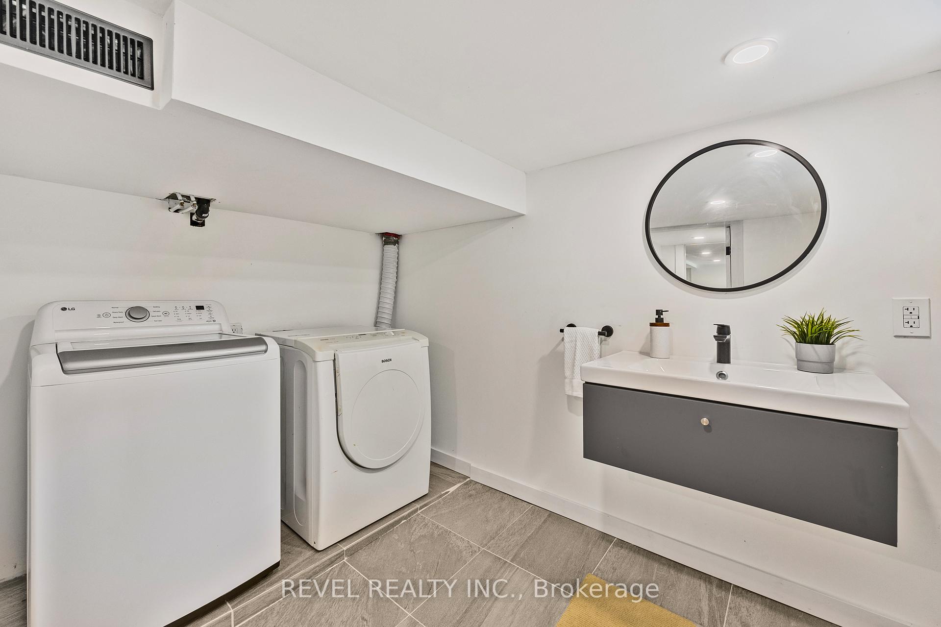 Photo 31 of 289 Cumberland Avenue, Hamilton, Blakeley — HOMEH