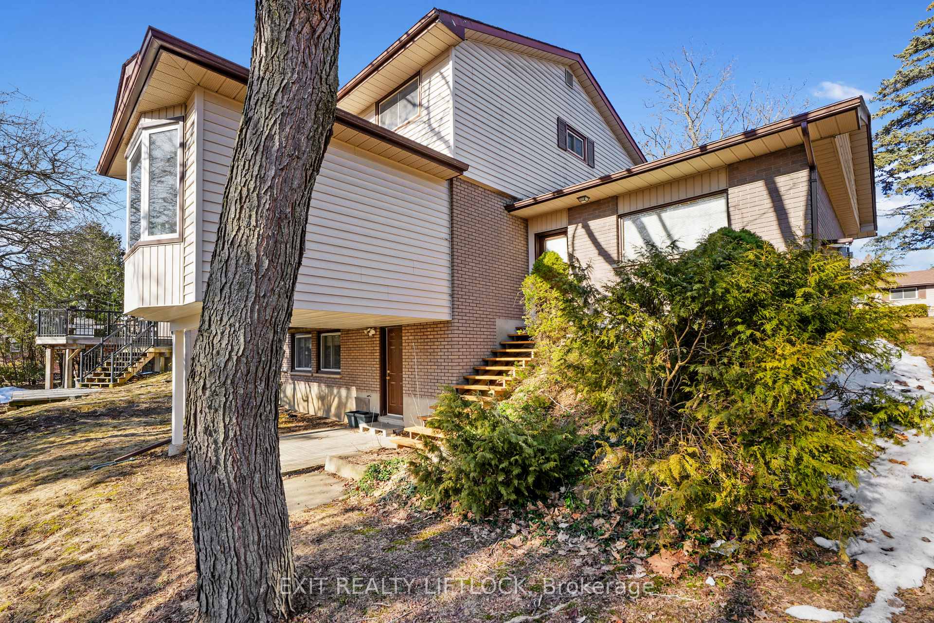 Photo 30 of 1310 Keewatin Boulevard, Peterborough, Northcrest Ward 5 — HOMEH