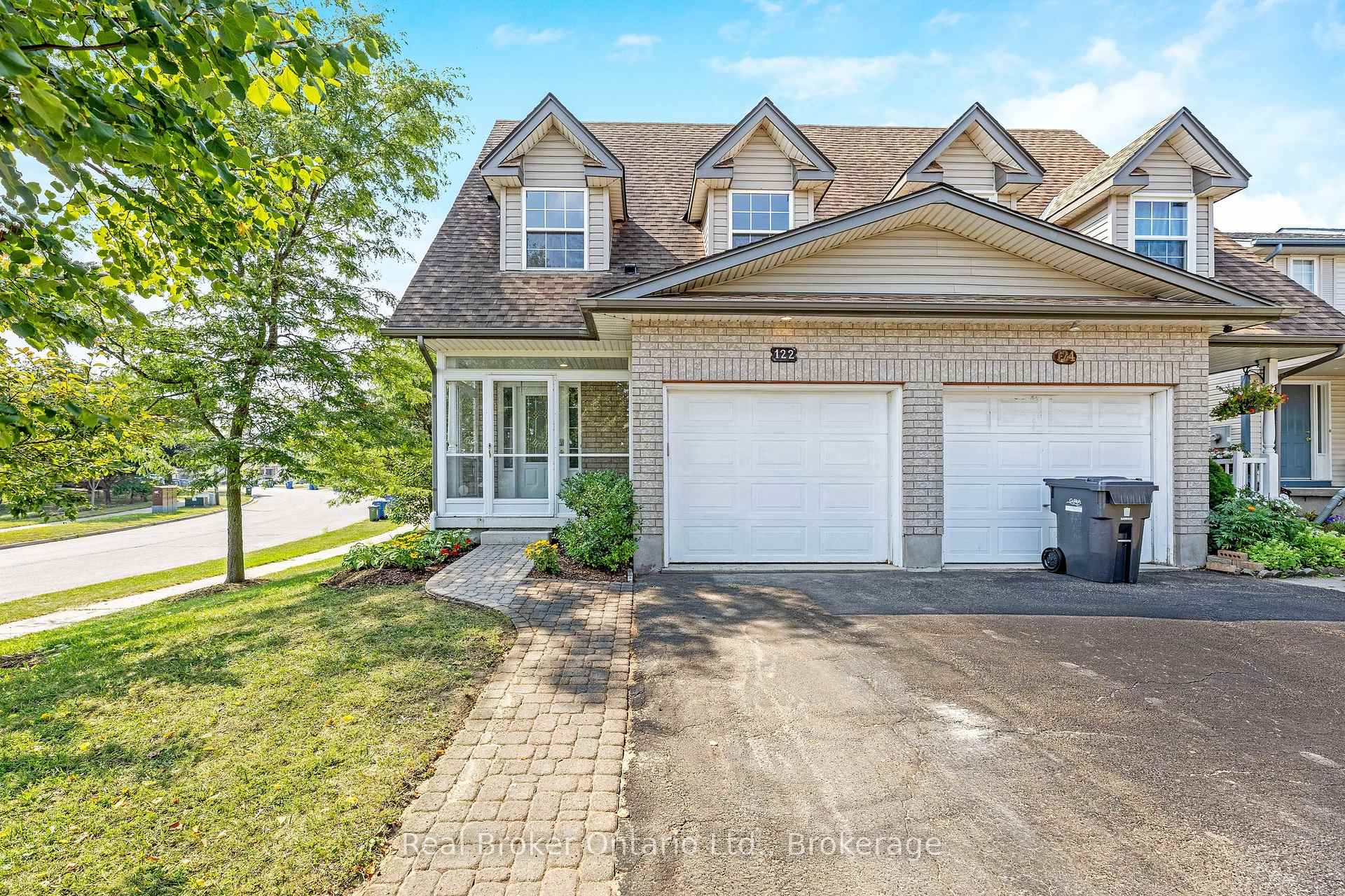 Photo 2 of 122 Silurian Drive, Guelph, Grange Road — HOMEH