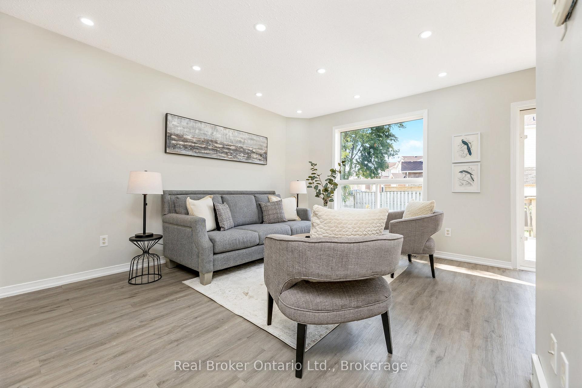 Photo 9 of 122 Silurian Drive, Guelph, Grange Road — HOMEH