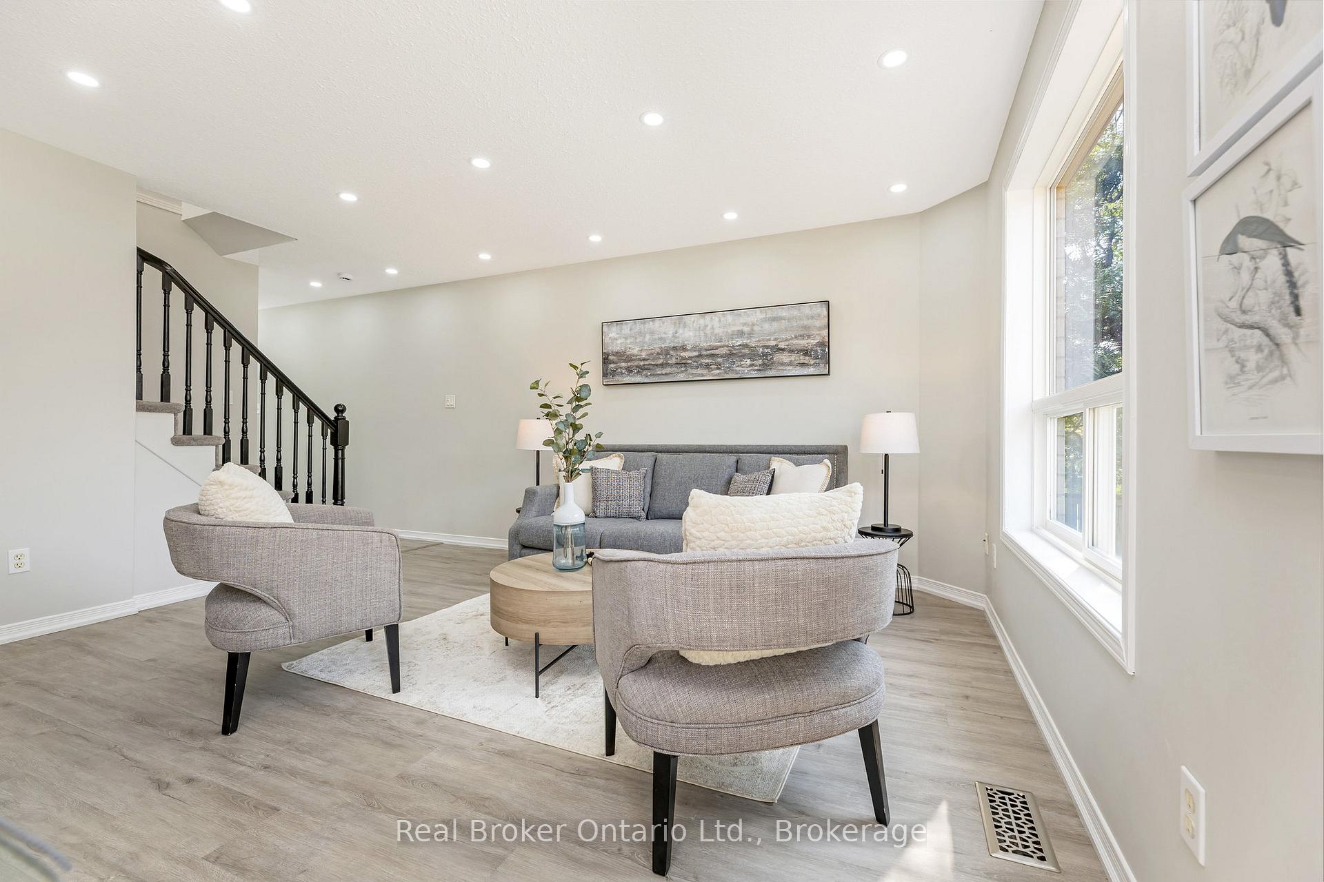 Photo 10 of 122 Silurian Drive, Guelph, Grange Road — HOMEH