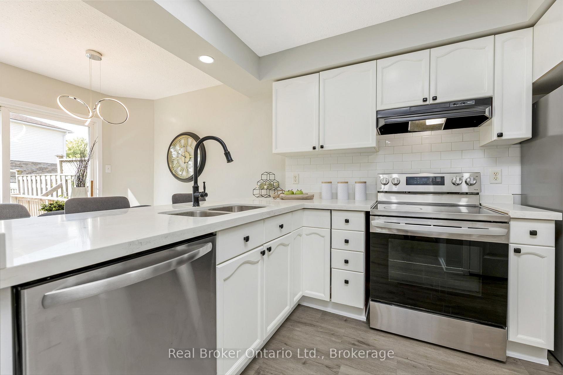 Photo 15 of 122 Silurian Drive, Guelph, Grange Road — HOMEH