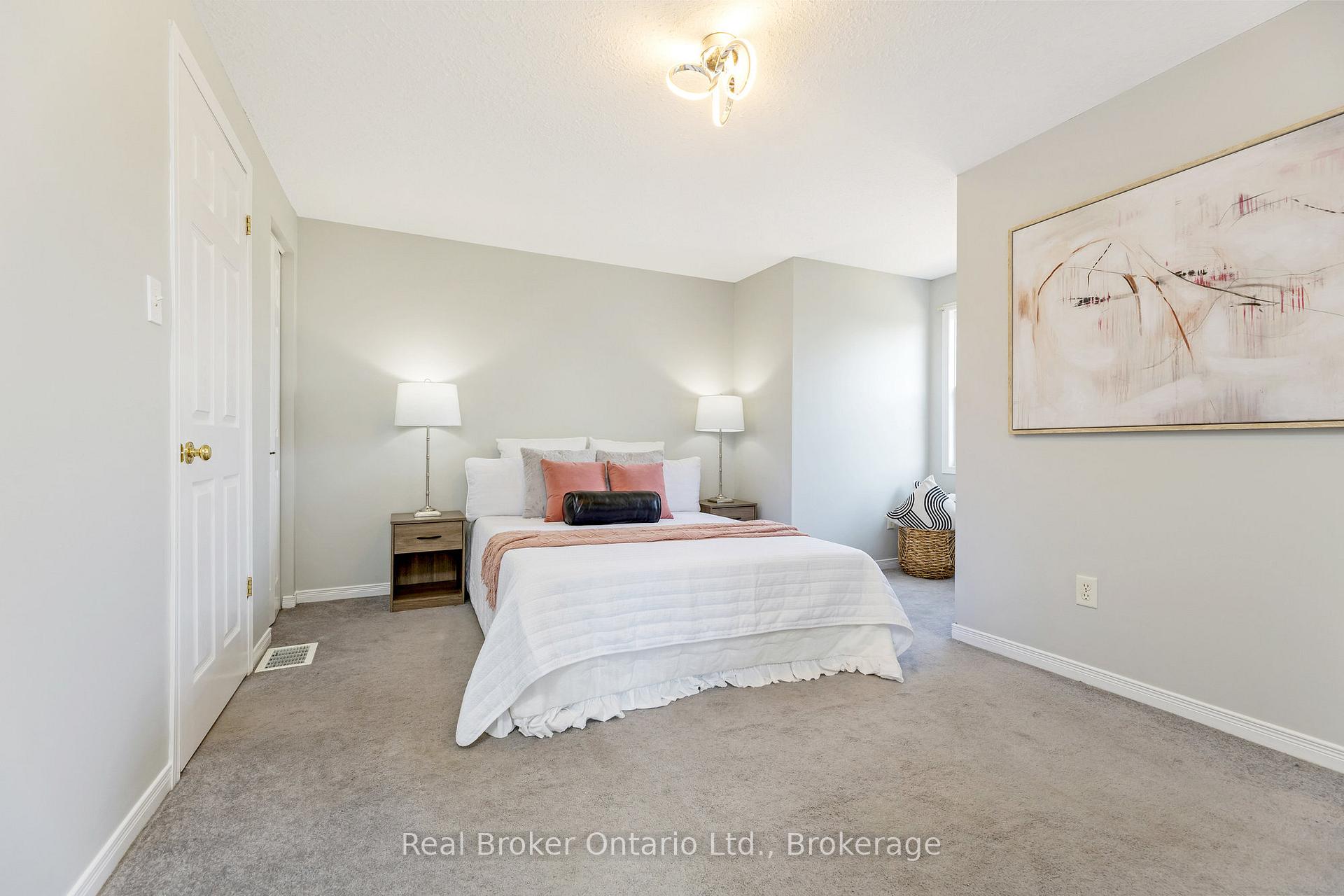 Photo 18 of 122 Silurian Drive, Guelph, Grange Road — HOMEH