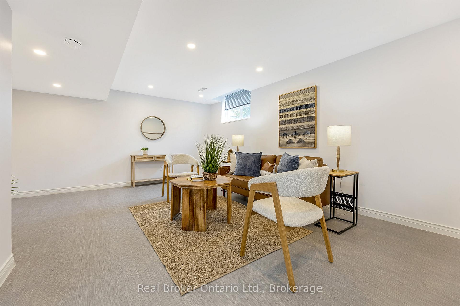 Photo 24 of 122 Silurian Drive, Guelph, Grange Road — HOMEH
