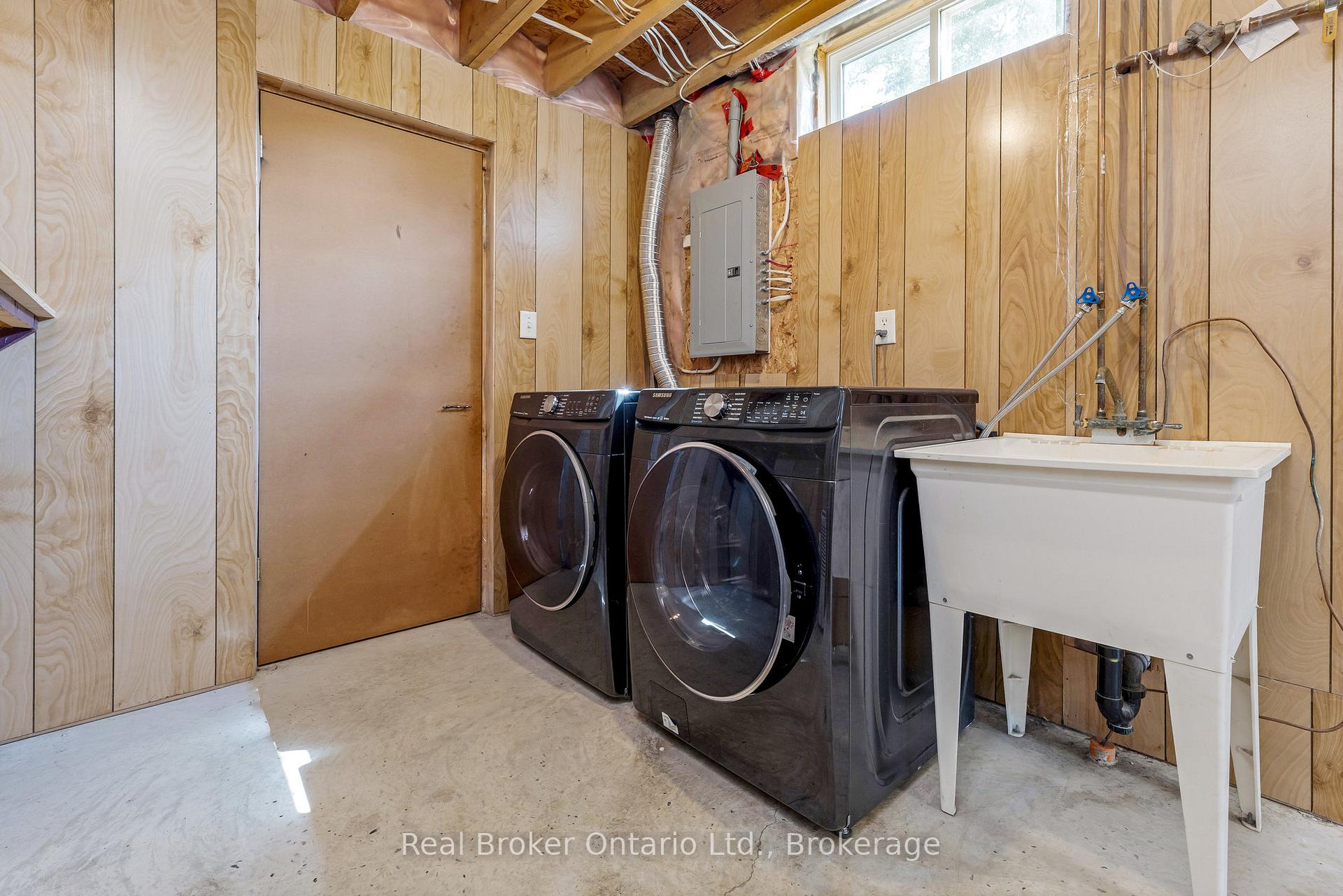 Photo 25 of 122 Silurian Drive, Guelph, Grange Road — HOMEH