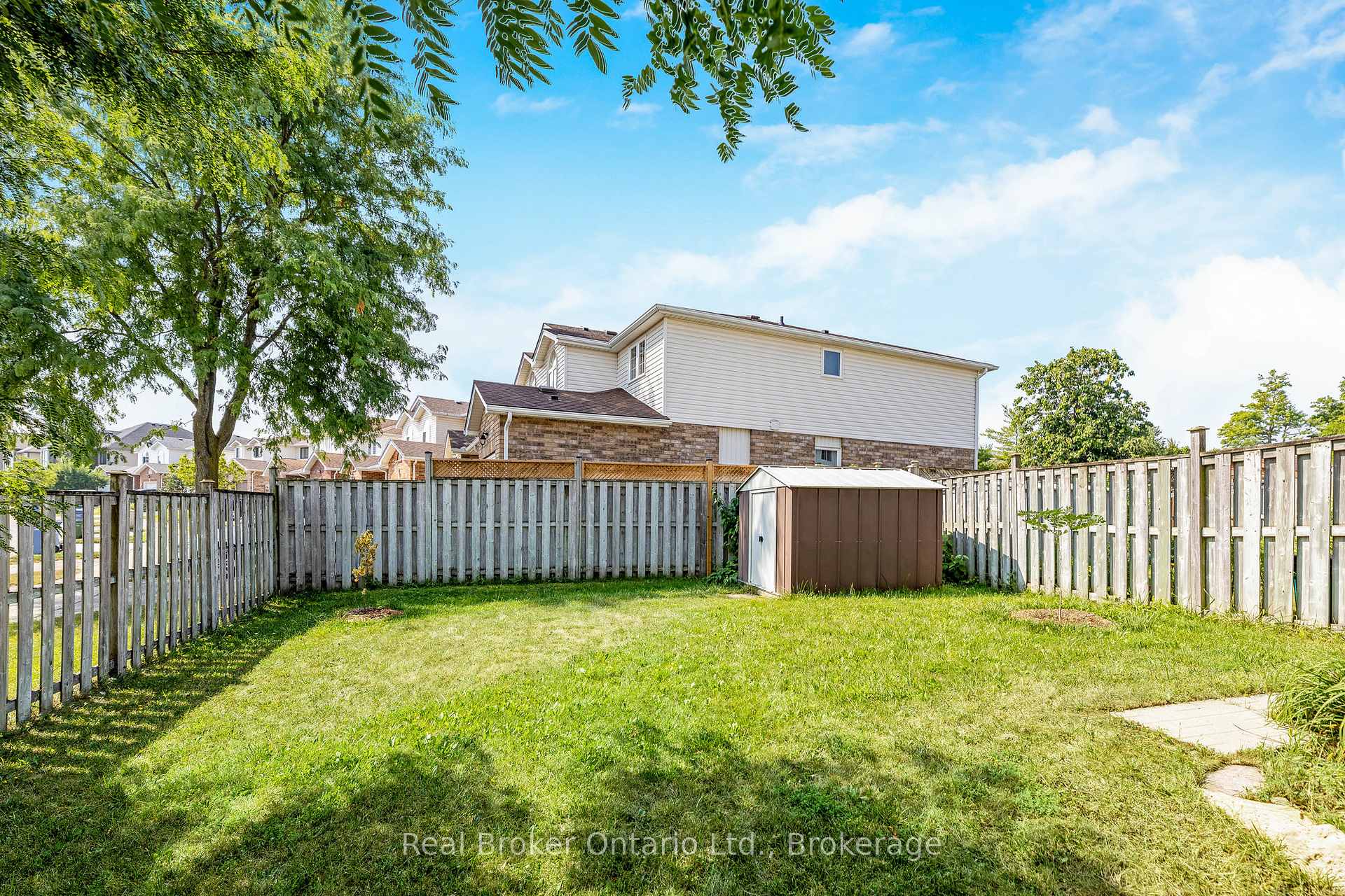 Photo 29 of 122 Silurian Drive, Guelph, Grange Road — HOMEH
