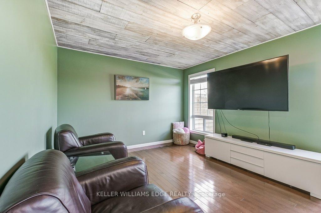 Photo 9 of 955 Donnelly Street, Milton, Beaty — HOMEH