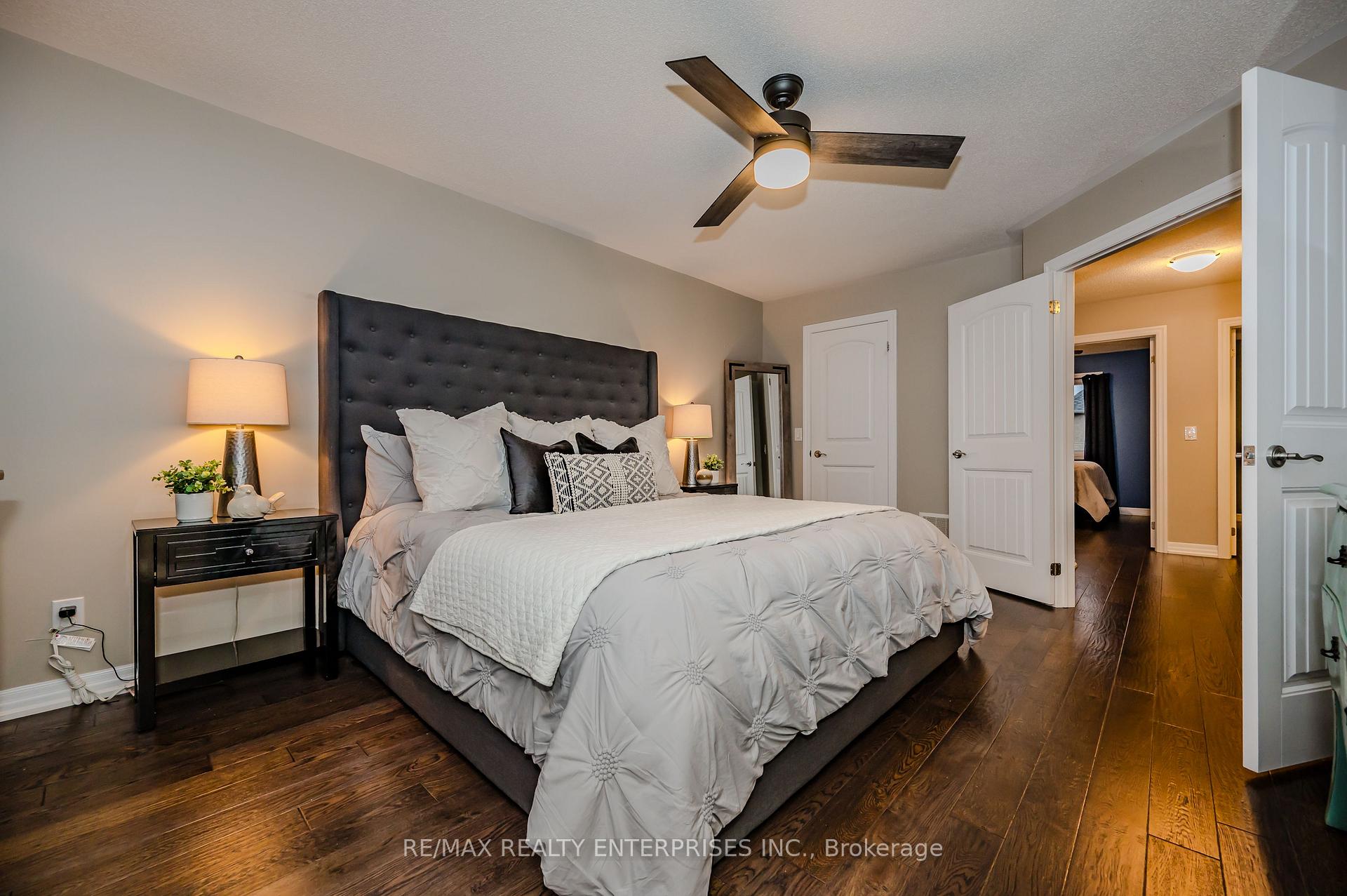 Photo 19 of 122 Hanson Crescent, Milton, Scott — HOMEH