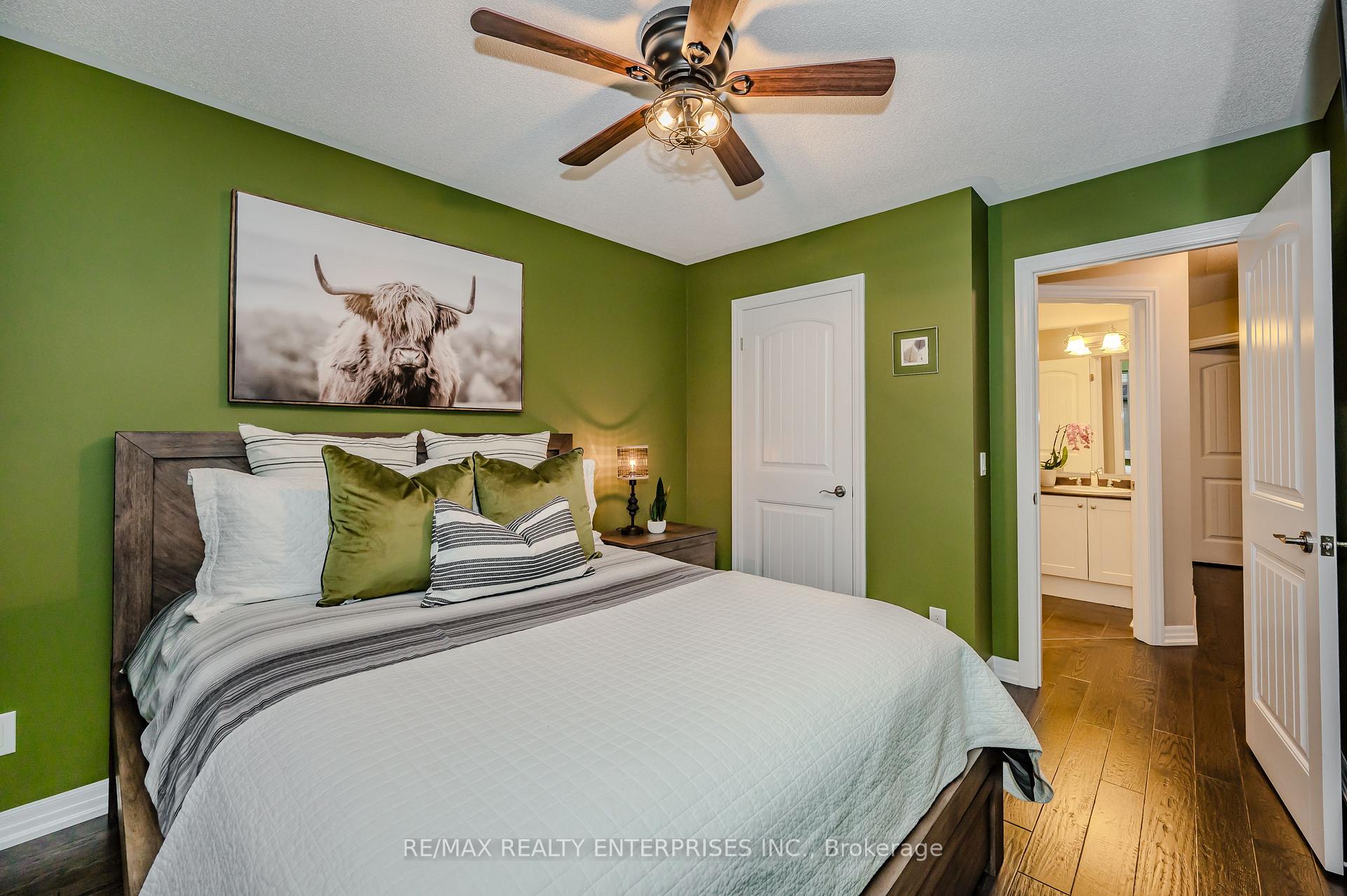 Photo 23 of 122 Hanson Crescent, Milton, Scott — HOMEH