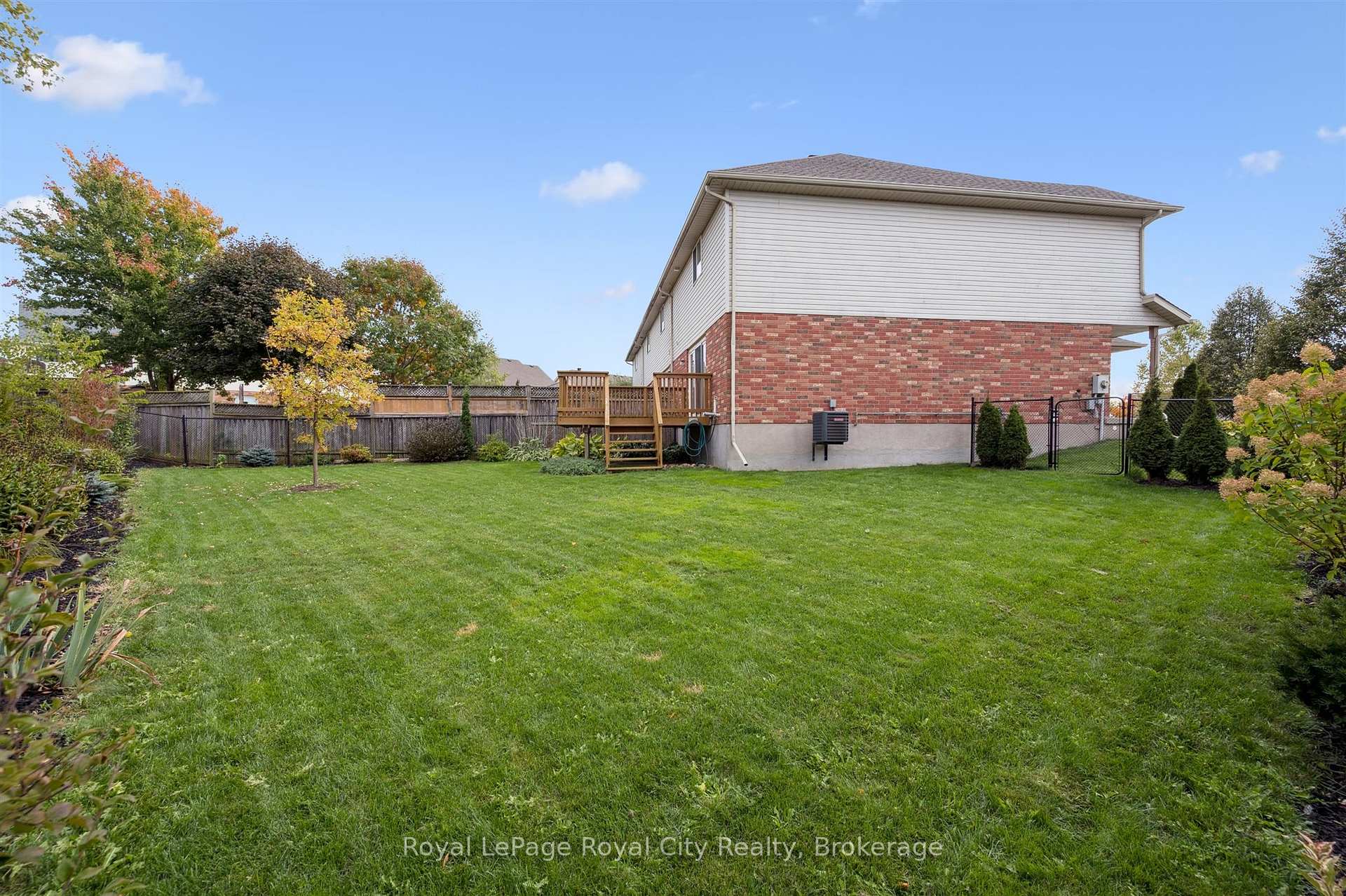 Photo 35 of 29 Ralston Drive, Guelph, Grange Road — HOMEH