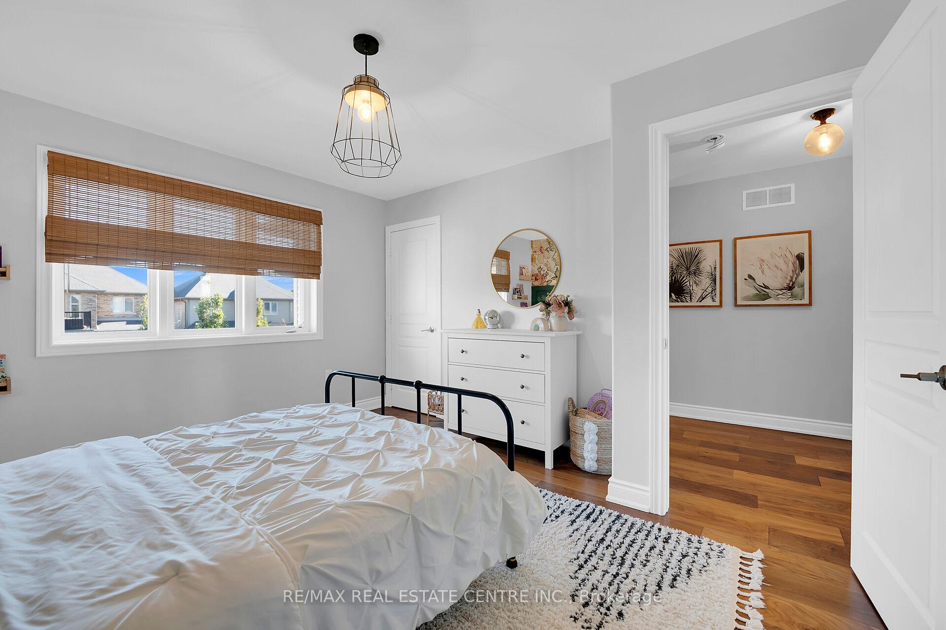Photo 23 of 53 Diana Avenue, Grimsby, Grimsby Beach — HOMEH