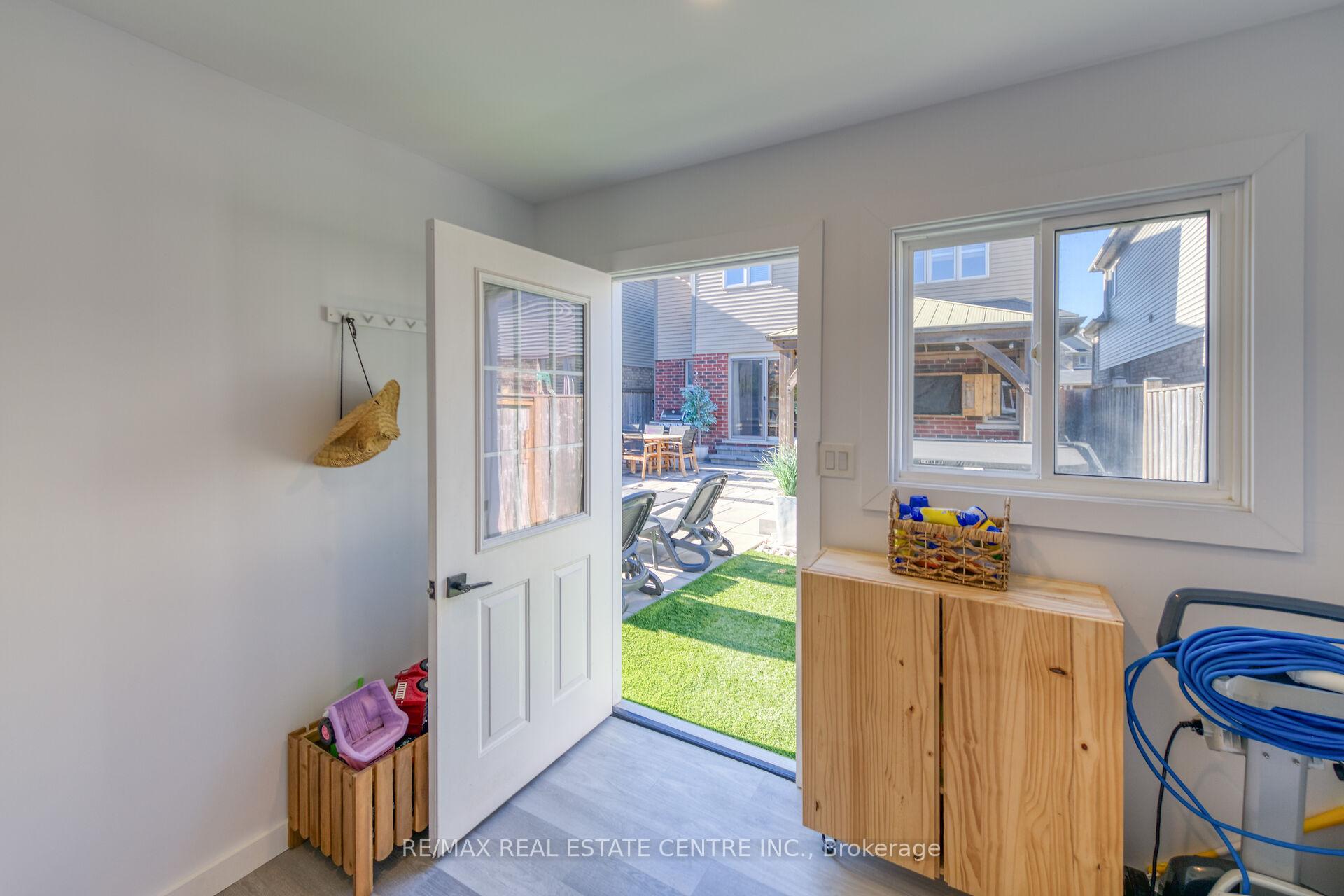 Photo 35 of 53 Diana Avenue, Grimsby, Grimsby Beach — HOMEH