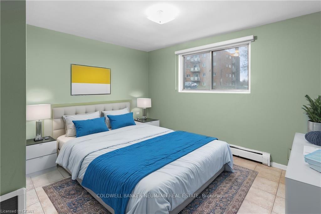 Front of Unit 3, 8 Delaware Avenue