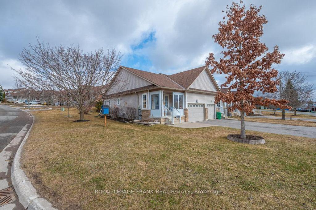 Photo 3 of 1372 Hancox Court, Peterborough, Monaghan Ward 2 — HOMEH