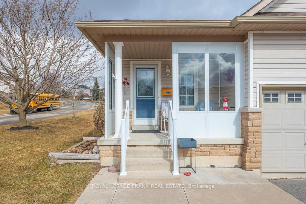 Photo 4 of 1372 Hancox Court, Peterborough, Monaghan Ward 2 — HOMEH