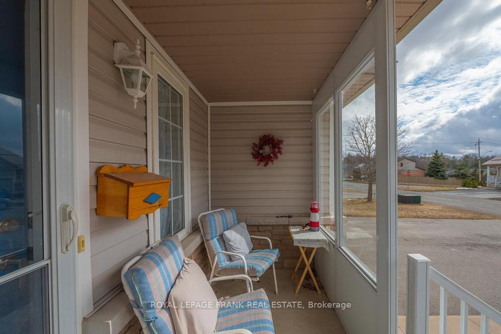 Photo 6 of 1372 Hancox Court, Peterborough, Monaghan Ward 2 — HOMEH