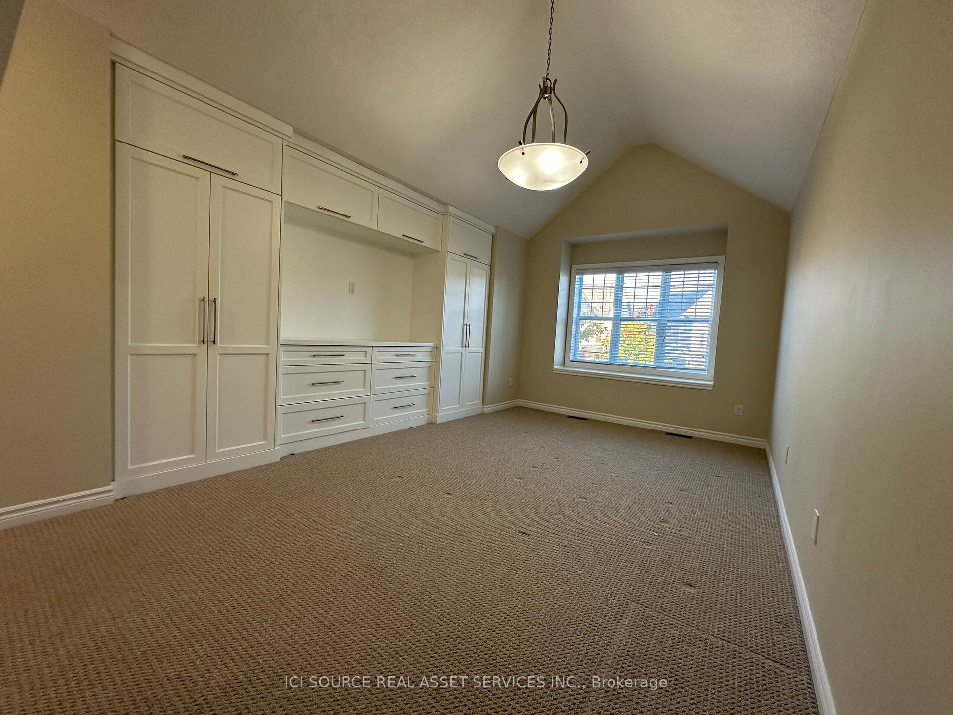 Photo 5 of 21 Amsterdam Crescent, Guelph, Pineridge/Westminster Woods — HOMEH