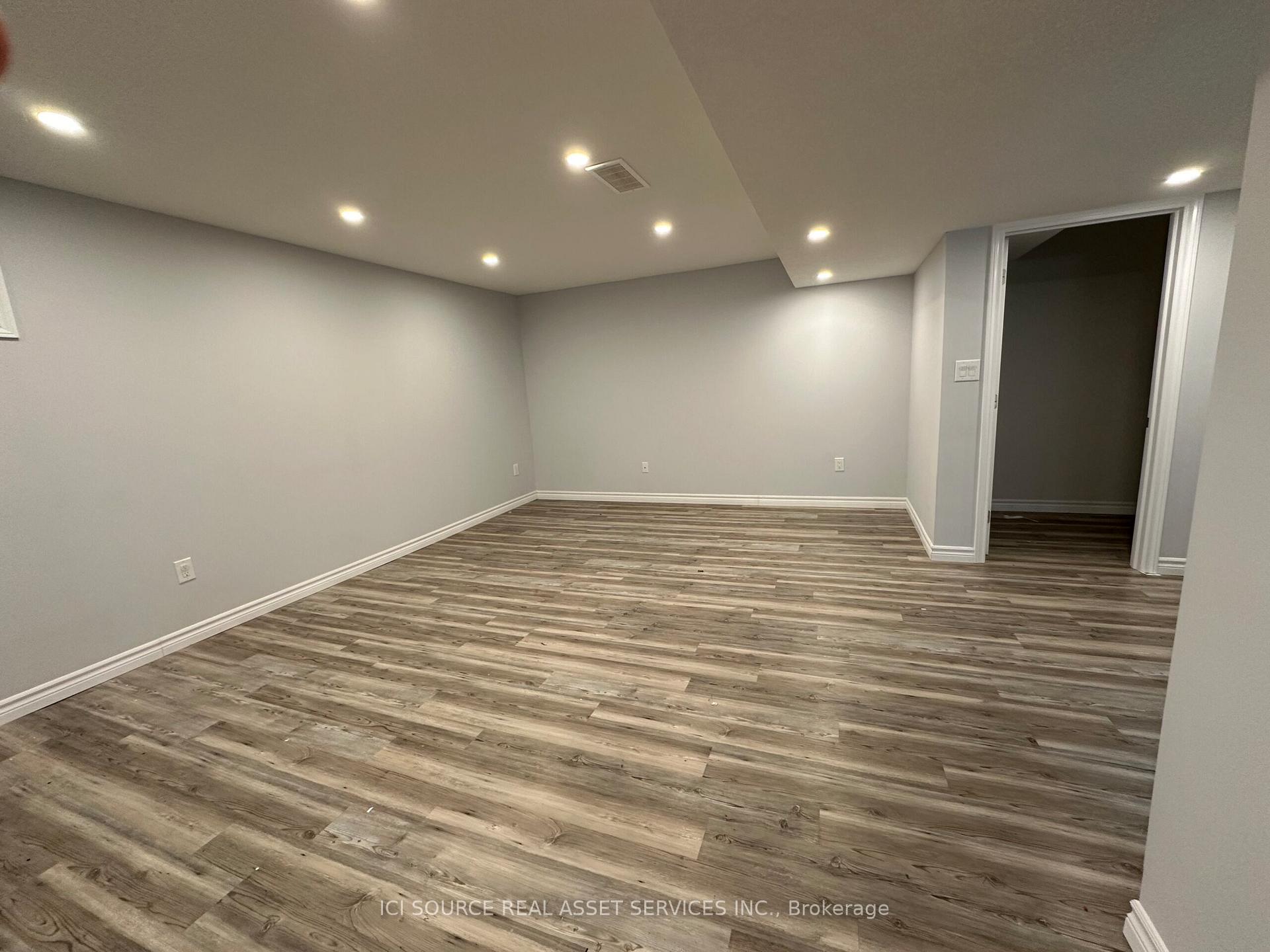 Photo 11 of 21 Amsterdam Crescent, Guelph, Pineridge/Westminster Woods — HOMEH