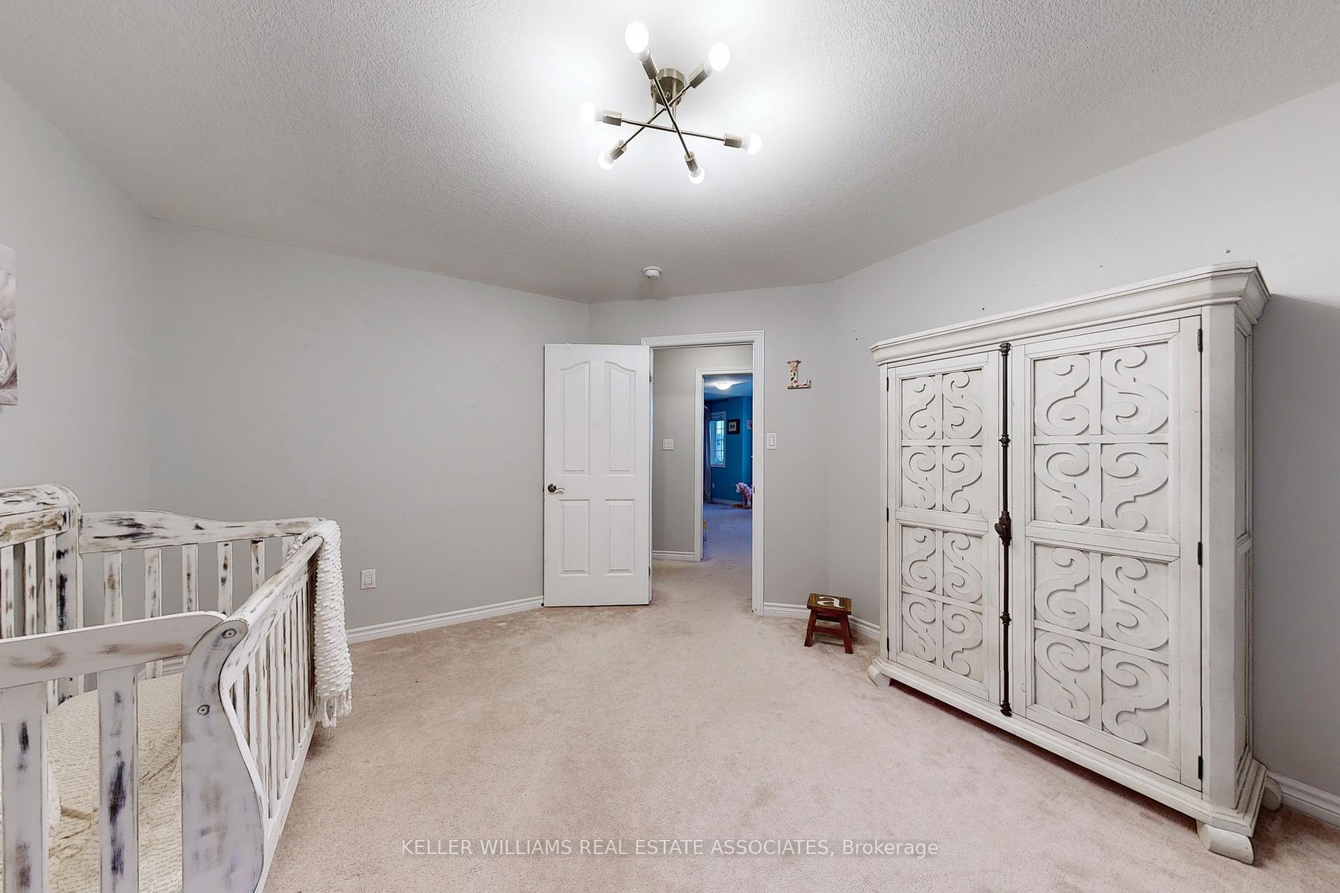 Photo 37 of 55 Donland Avenue, Grimsby, Grimsby West — HOMEH