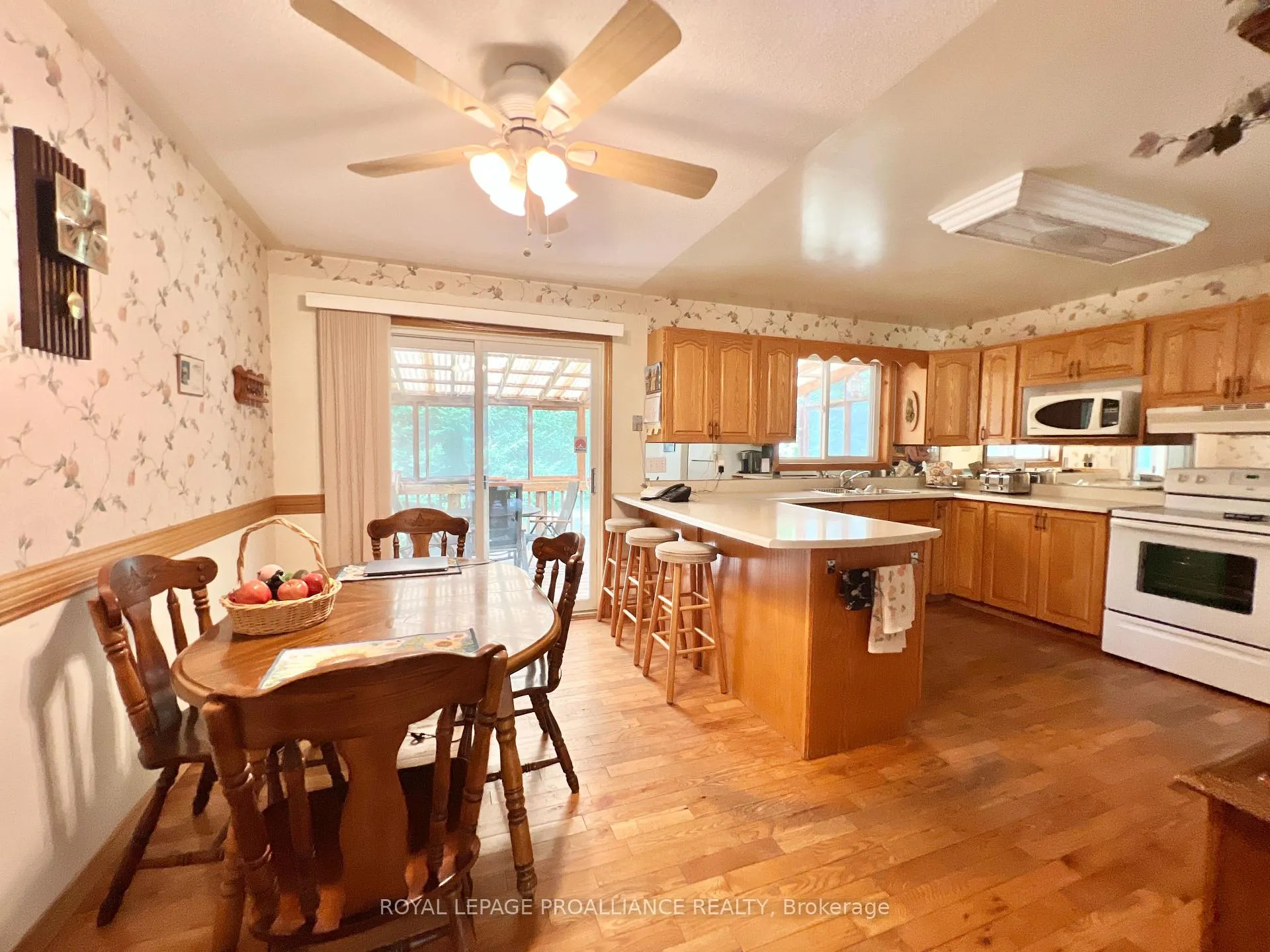 Photo 6 of 2201 Moneymore Road, Tweed, Hungerford (Twp) — HOMEH