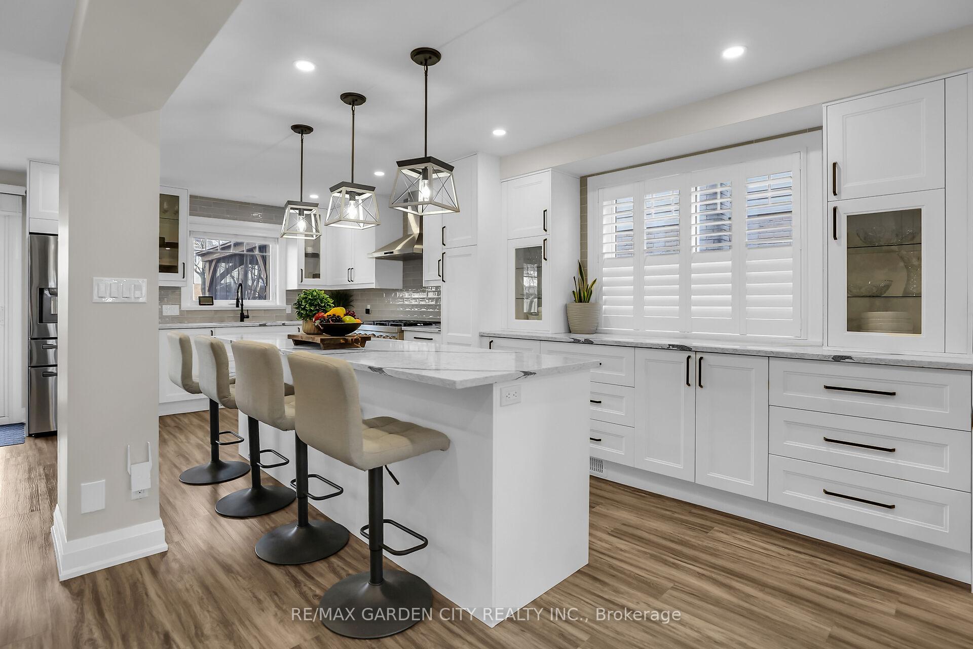 Photo 6 of 23 Rembrandt Drive, Grimsby, Grimsby Beach — HOMEH