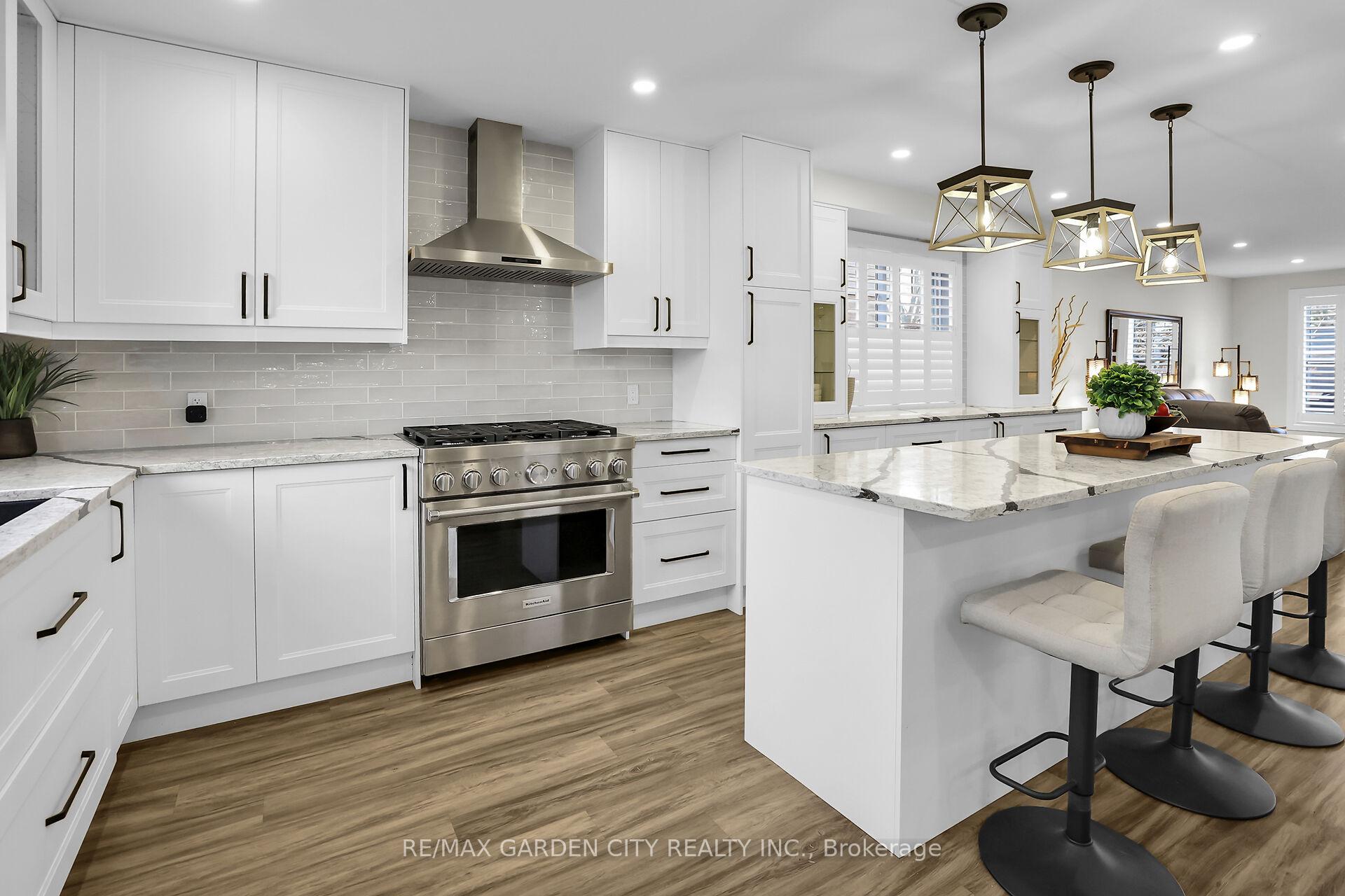Photo 9 of 23 Rembrandt Drive, Grimsby, Grimsby Beach — HOMEH