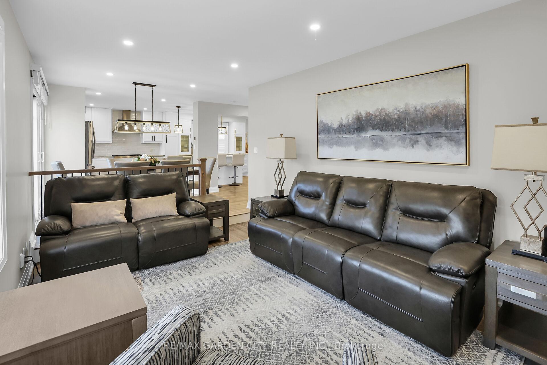 Photo 12 of 23 Rembrandt Drive, Grimsby, Grimsby Beach — HOMEH