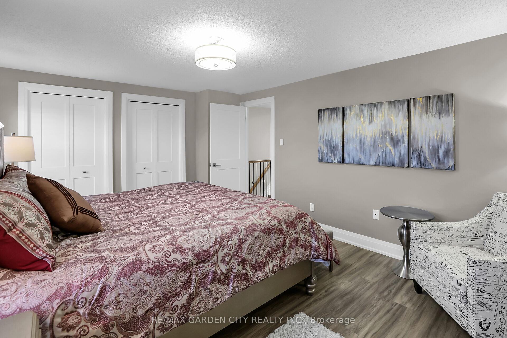 Photo 15 of 23 Rembrandt Drive, Grimsby, Grimsby Beach — HOMEH