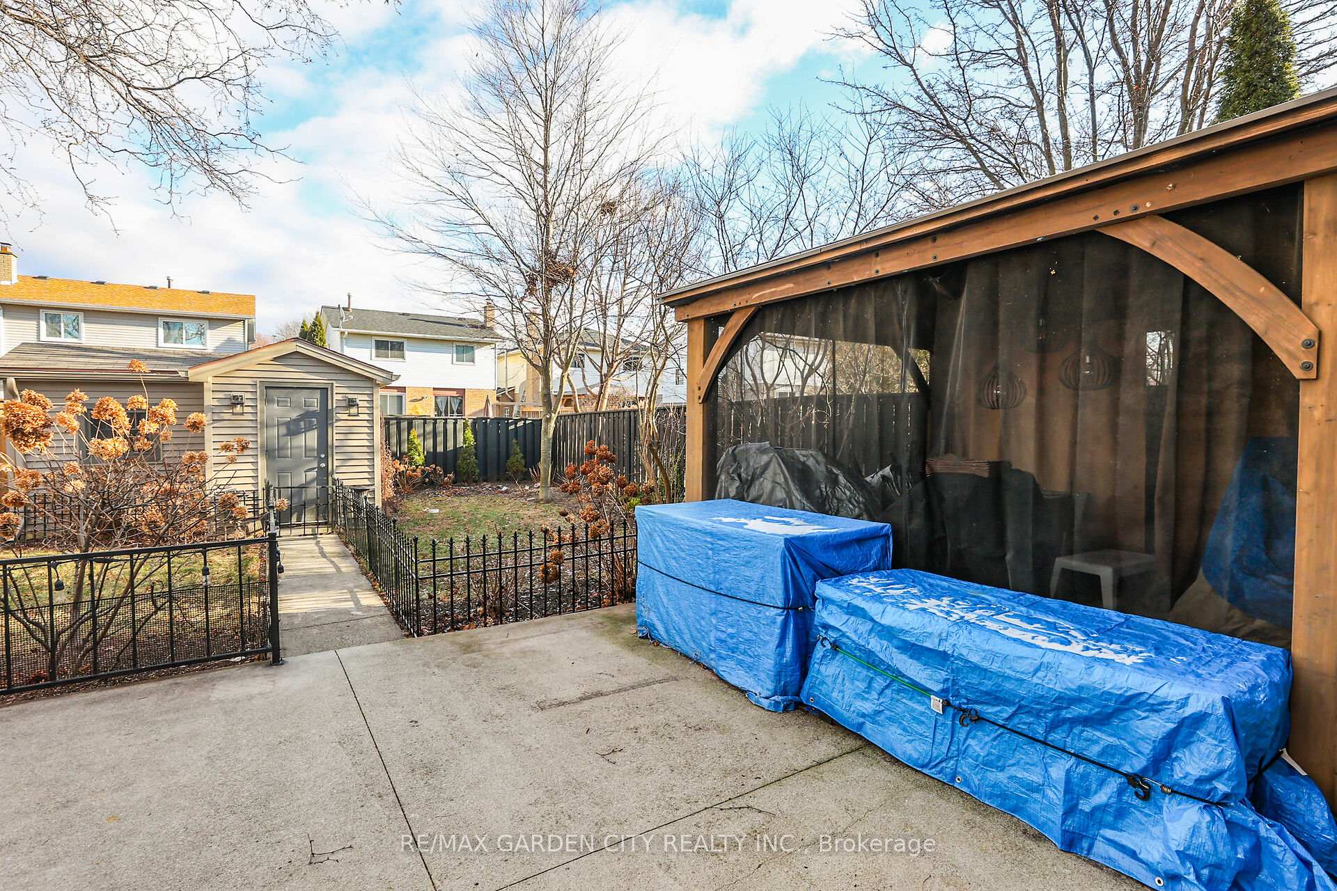 Photo 27 of 23 Rembrandt Drive, Grimsby, Grimsby Beach — HOMEH