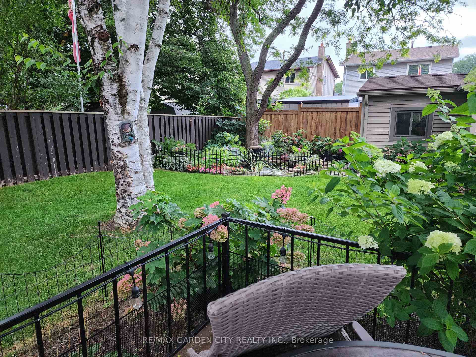 Photo 31 of 23 Rembrandt Drive, Grimsby, Grimsby Beach — HOMEH