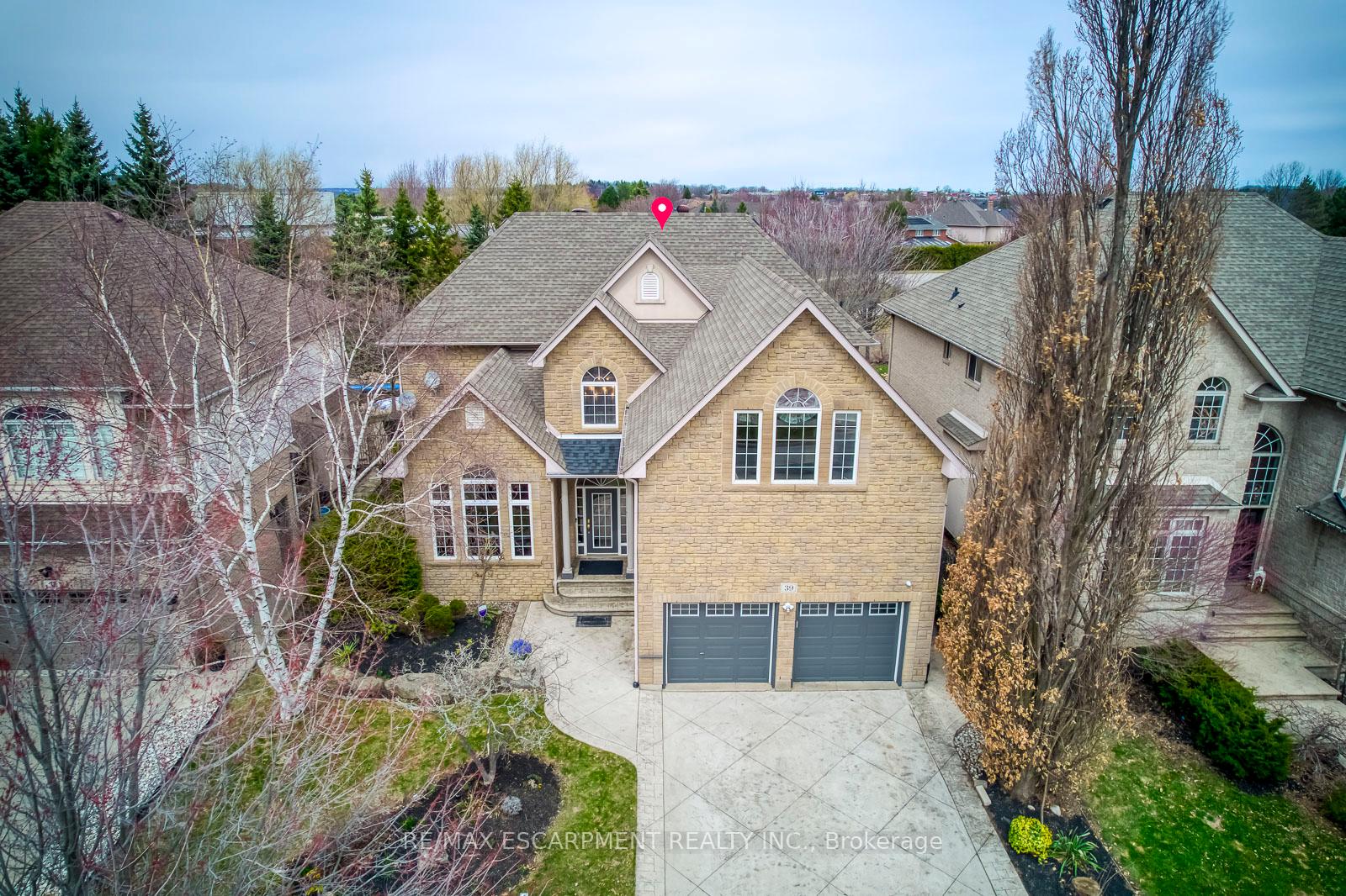 Photo 1 of 39 Thoroughbred Boulevard, Hamilton, Meadowlands — HOMEH