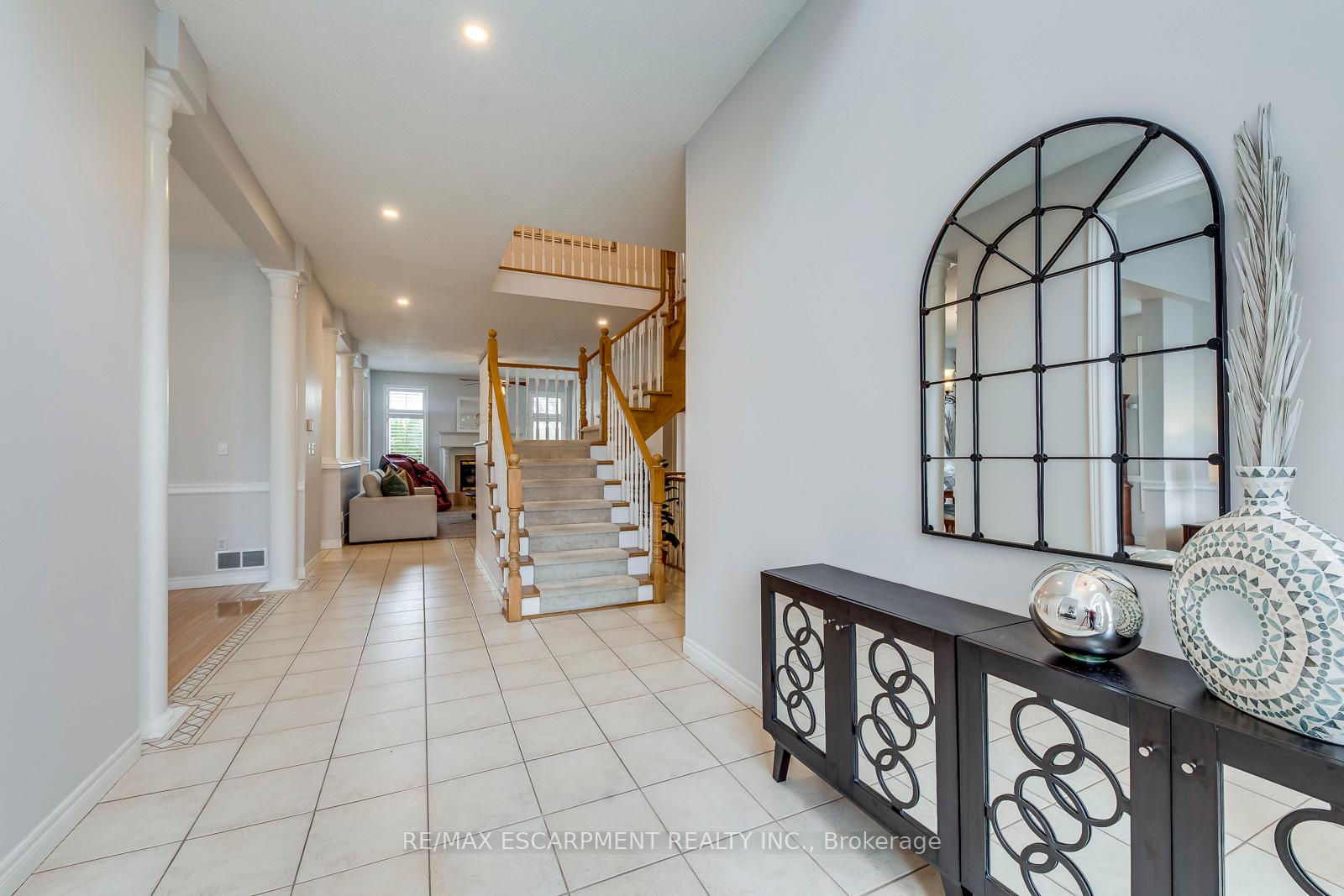 Photo 9 of 39 Thoroughbred Boulevard, Hamilton, Meadowlands — HOMEH