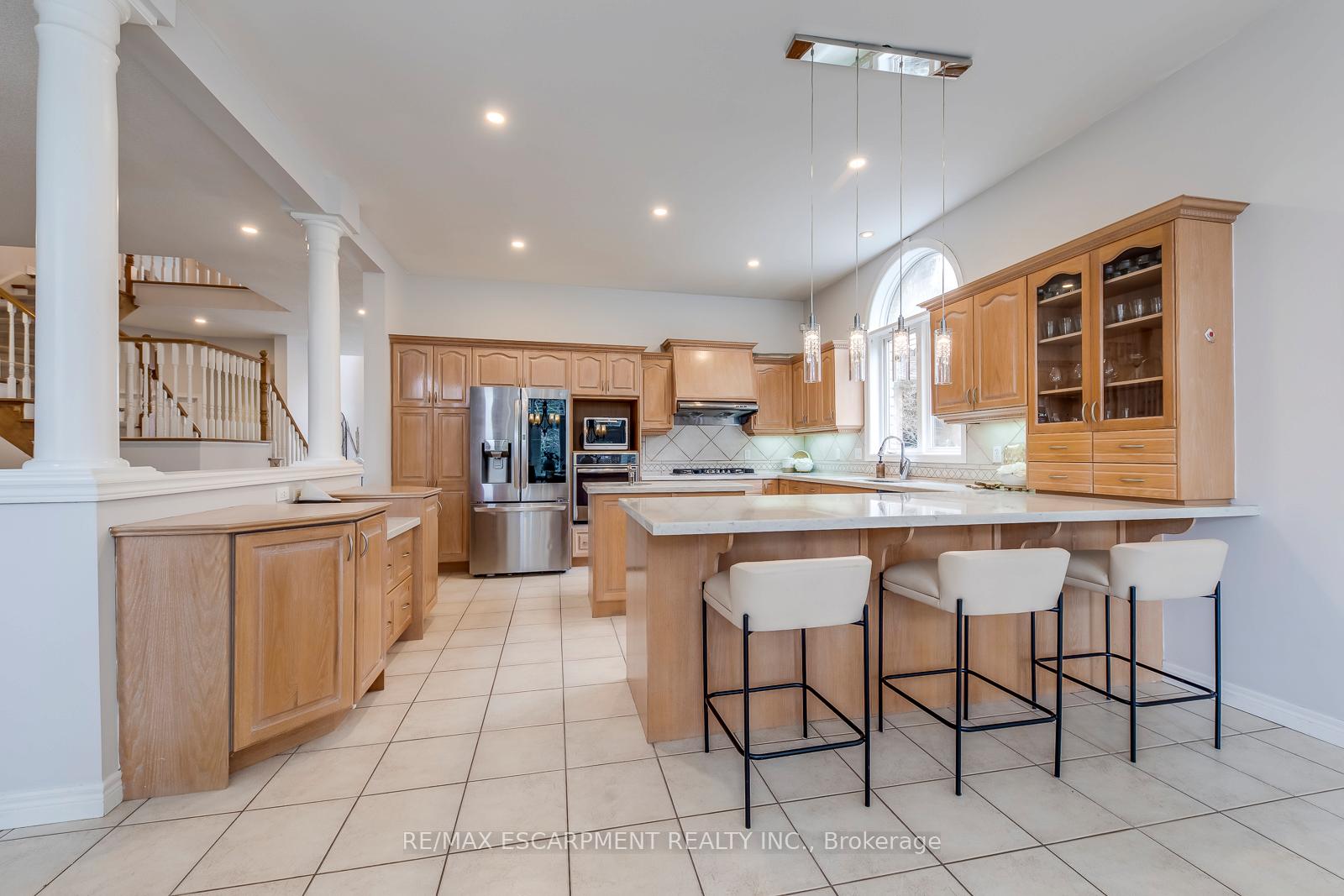 Photo 19 of 39 Thoroughbred Boulevard, Hamilton, Meadowlands — HOMEH