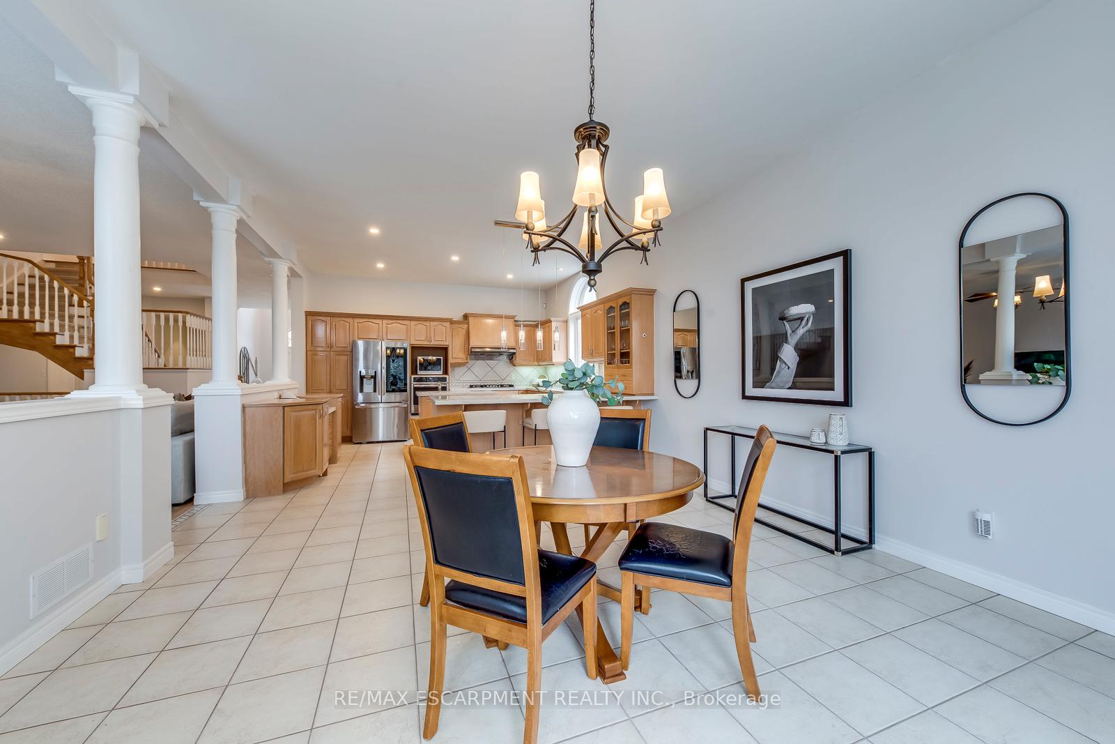 Photo 20 of 39 Thoroughbred Boulevard, Hamilton, Meadowlands — HOMEH