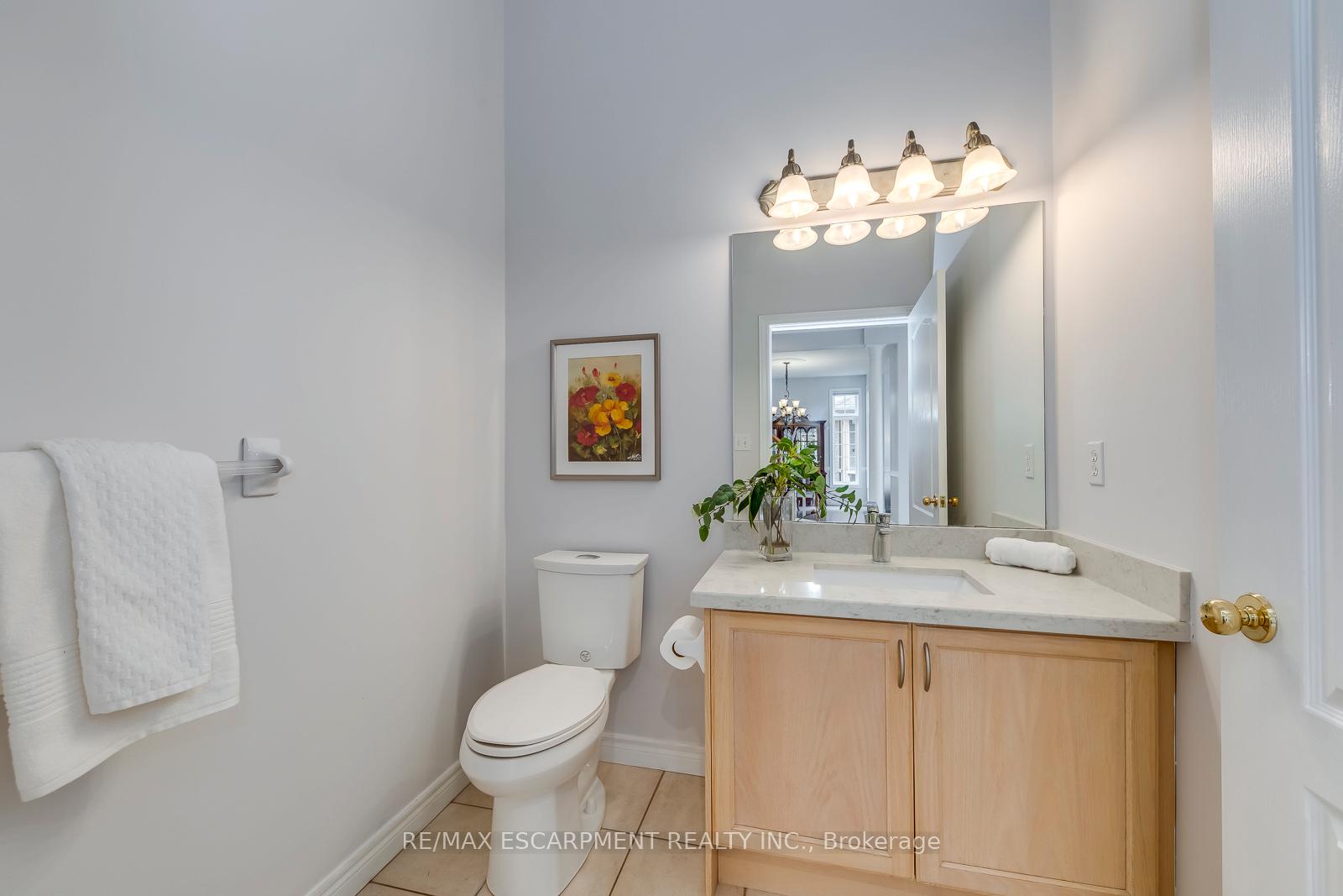 Photo 22 of 39 Thoroughbred Boulevard, Hamilton, Meadowlands — HOMEH