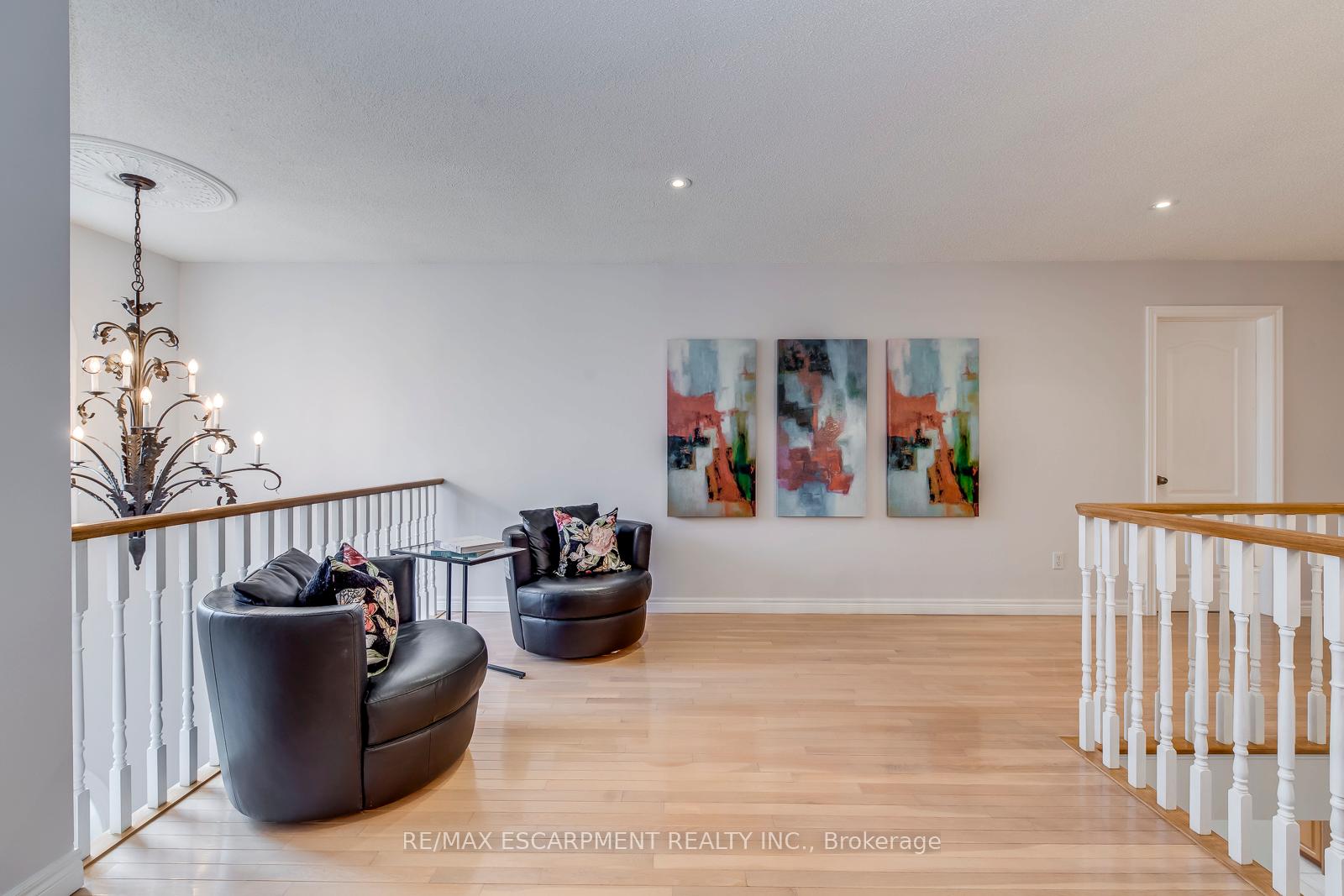 Photo 29 of 39 Thoroughbred Boulevard, Hamilton, Meadowlands — HOMEH
