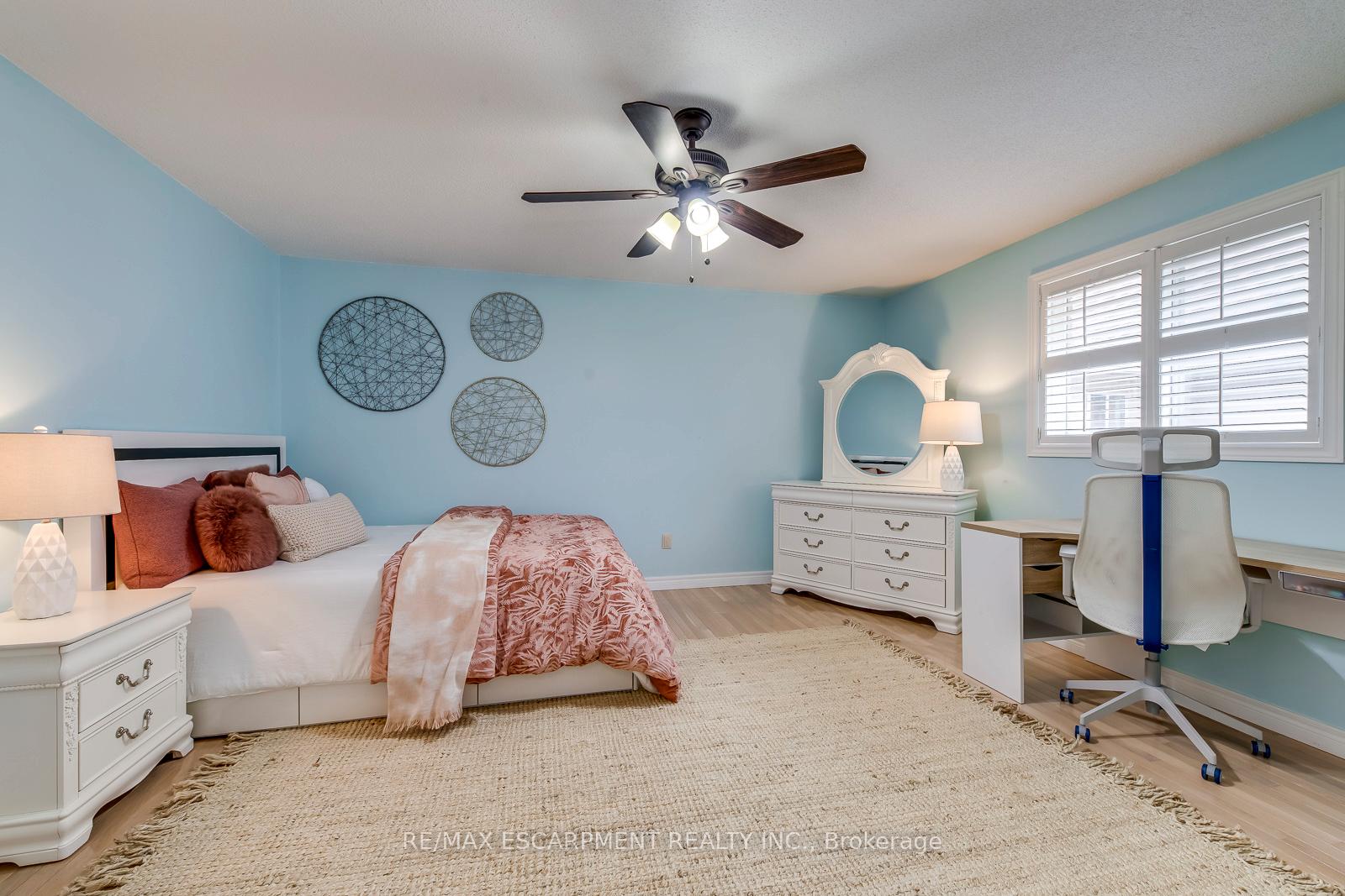 Photo 33 of 39 Thoroughbred Boulevard, Hamilton, Meadowlands — HOMEH
