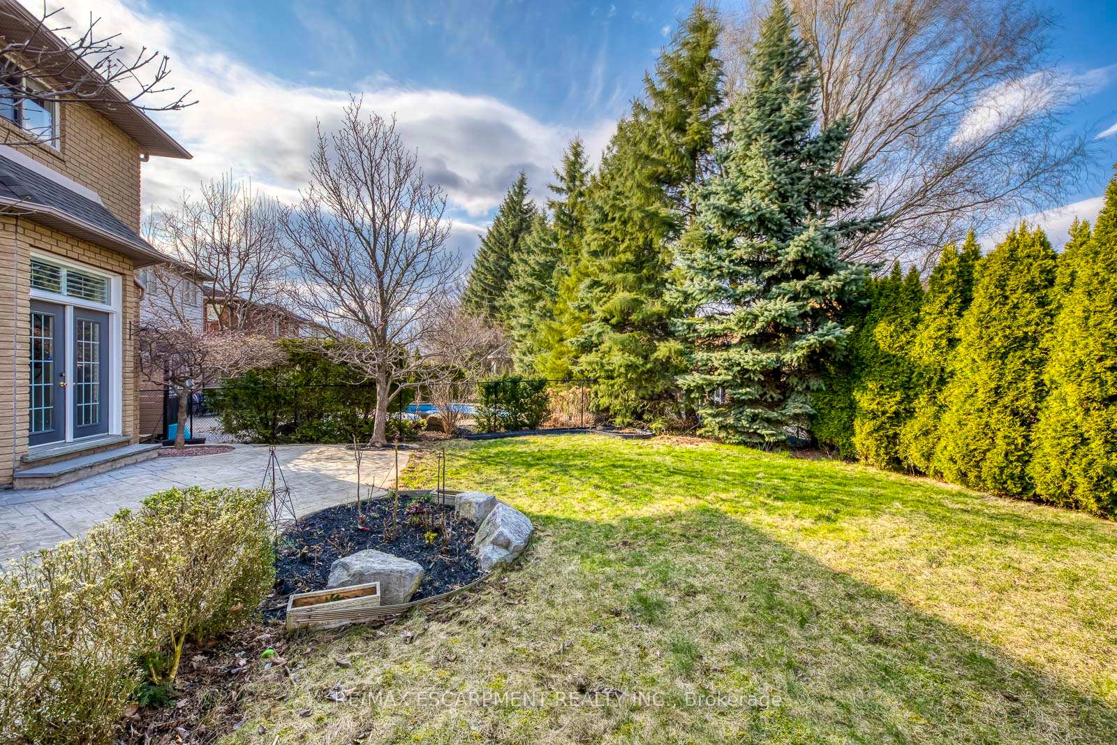 Photo 44 of 39 Thoroughbred Boulevard, Hamilton, Meadowlands — HOMEH