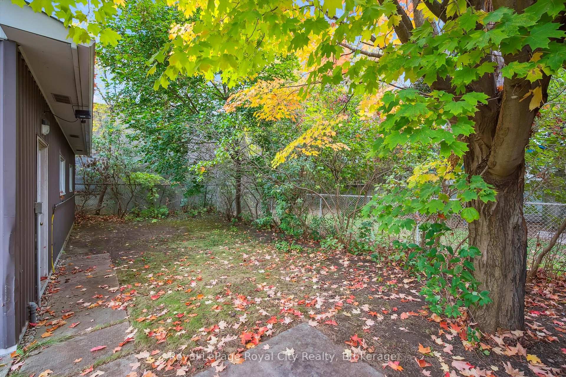 Photo 6 of 24 Hooper Street, Guelph, St. Patrick's Ward — HOMEH