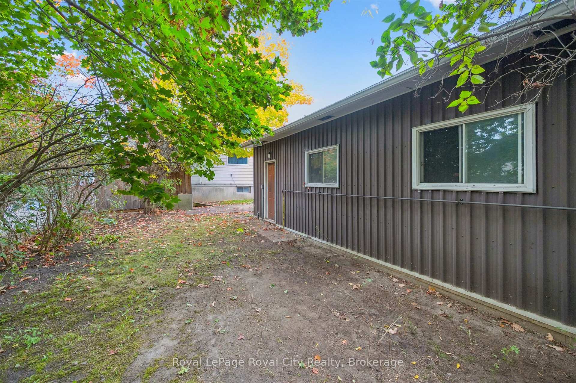 Photo 8 of 24 Hooper Street, Guelph, St. Patrick's Ward — HOMEH