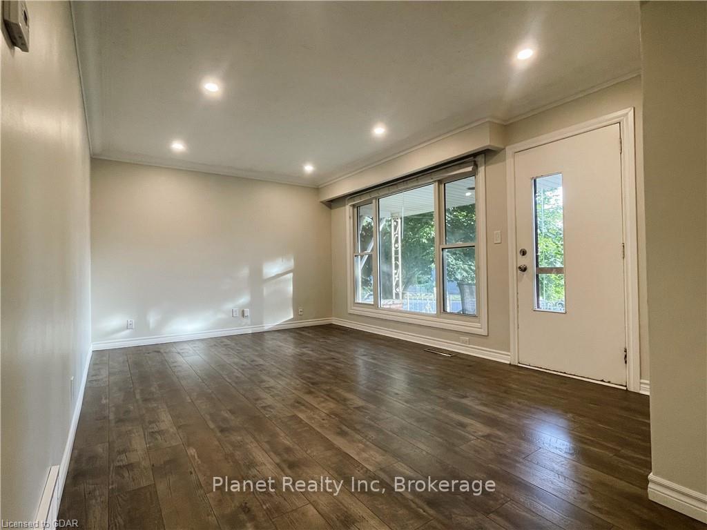 Photo 3 of Unit 1, 1 Western Avenue, Guelph, Junction/Onward Willow — HOMEH